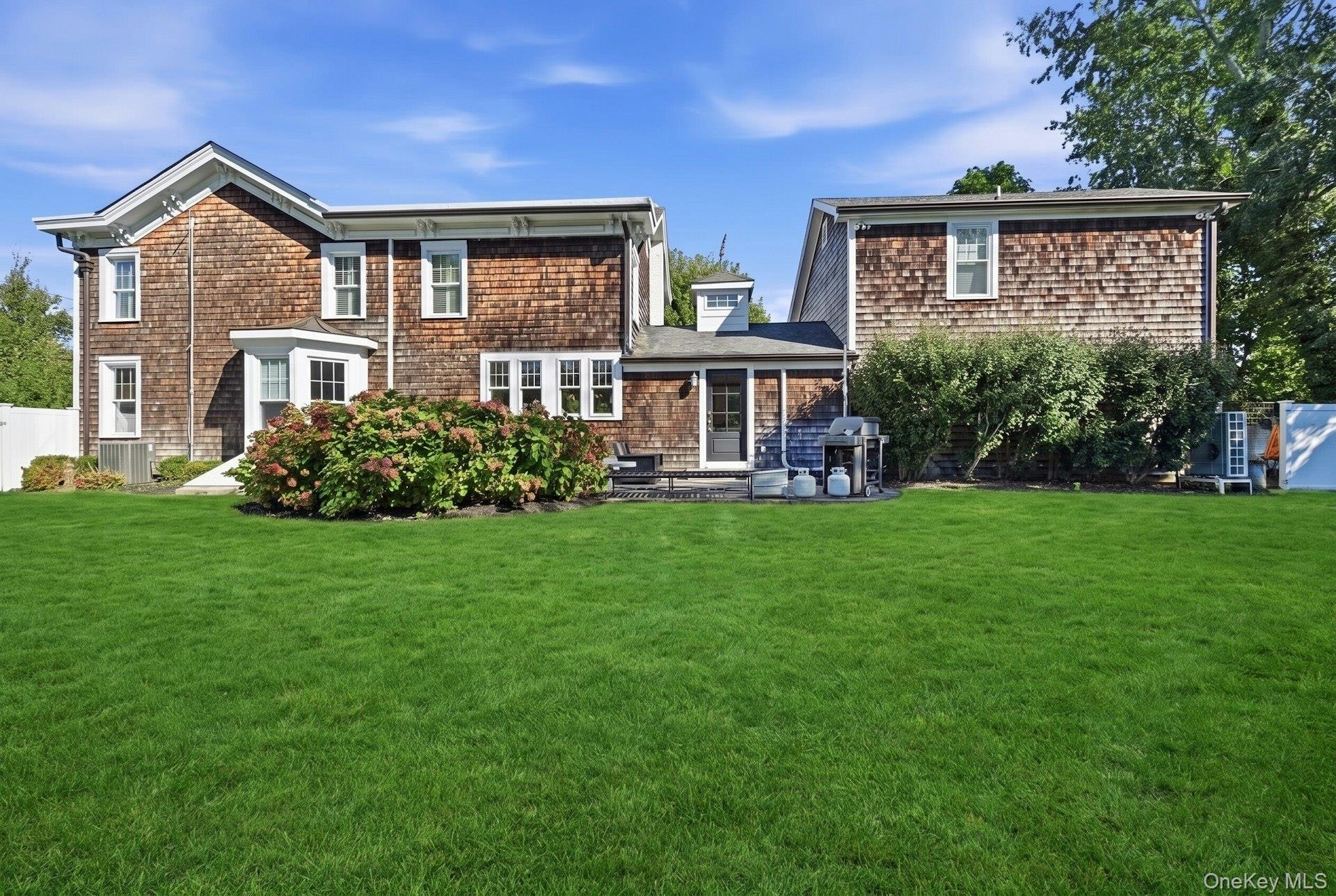 354 Middle Road – For Sale photo 41