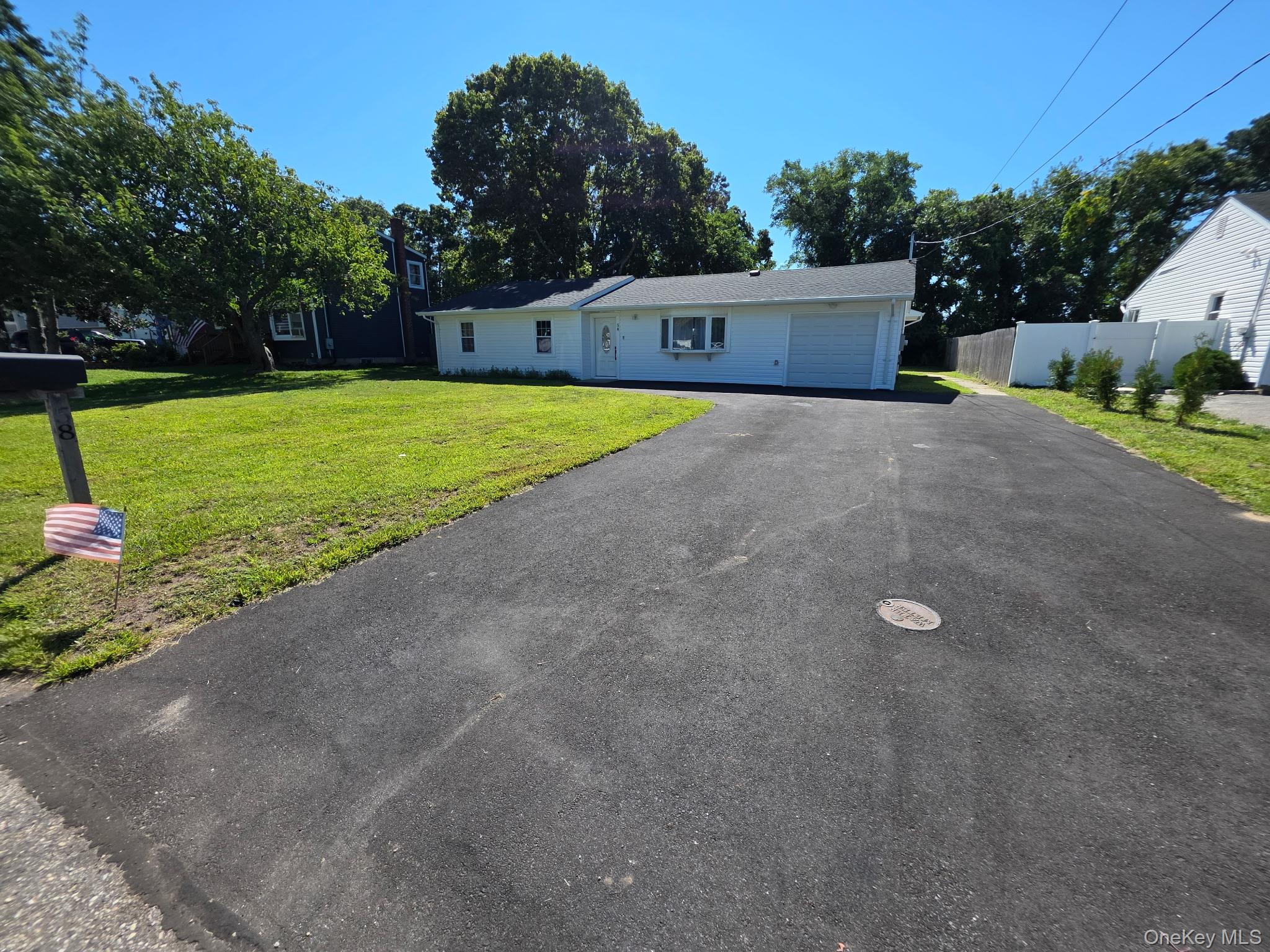 58 Appel Drive E – For Sale photo 2
