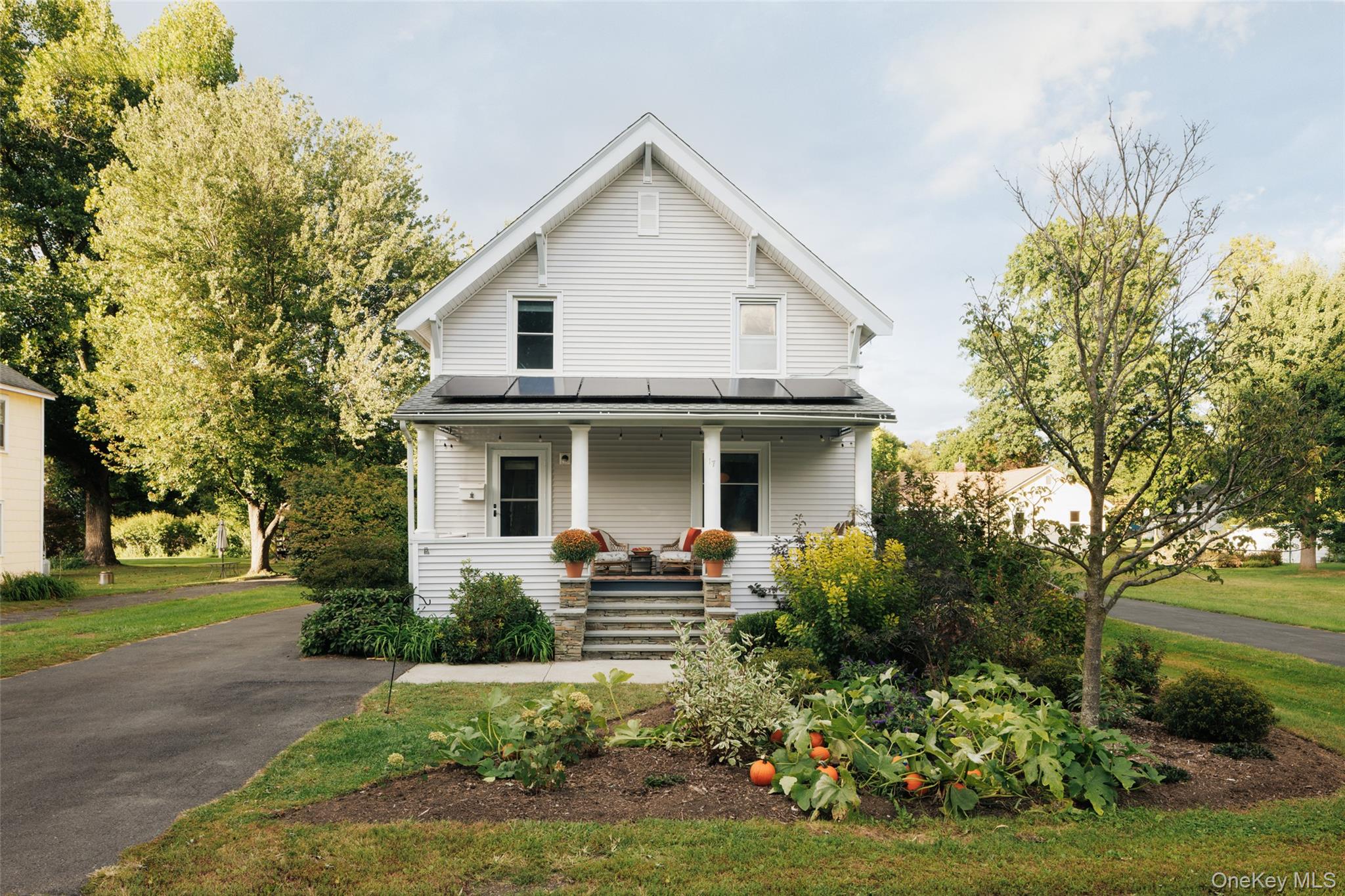 17 Garden Street – For Sale photo 27