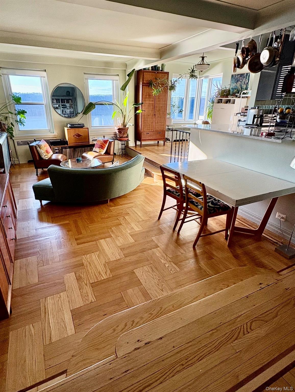 250 Cabrini Boulevard, Unit 4A photo 4
