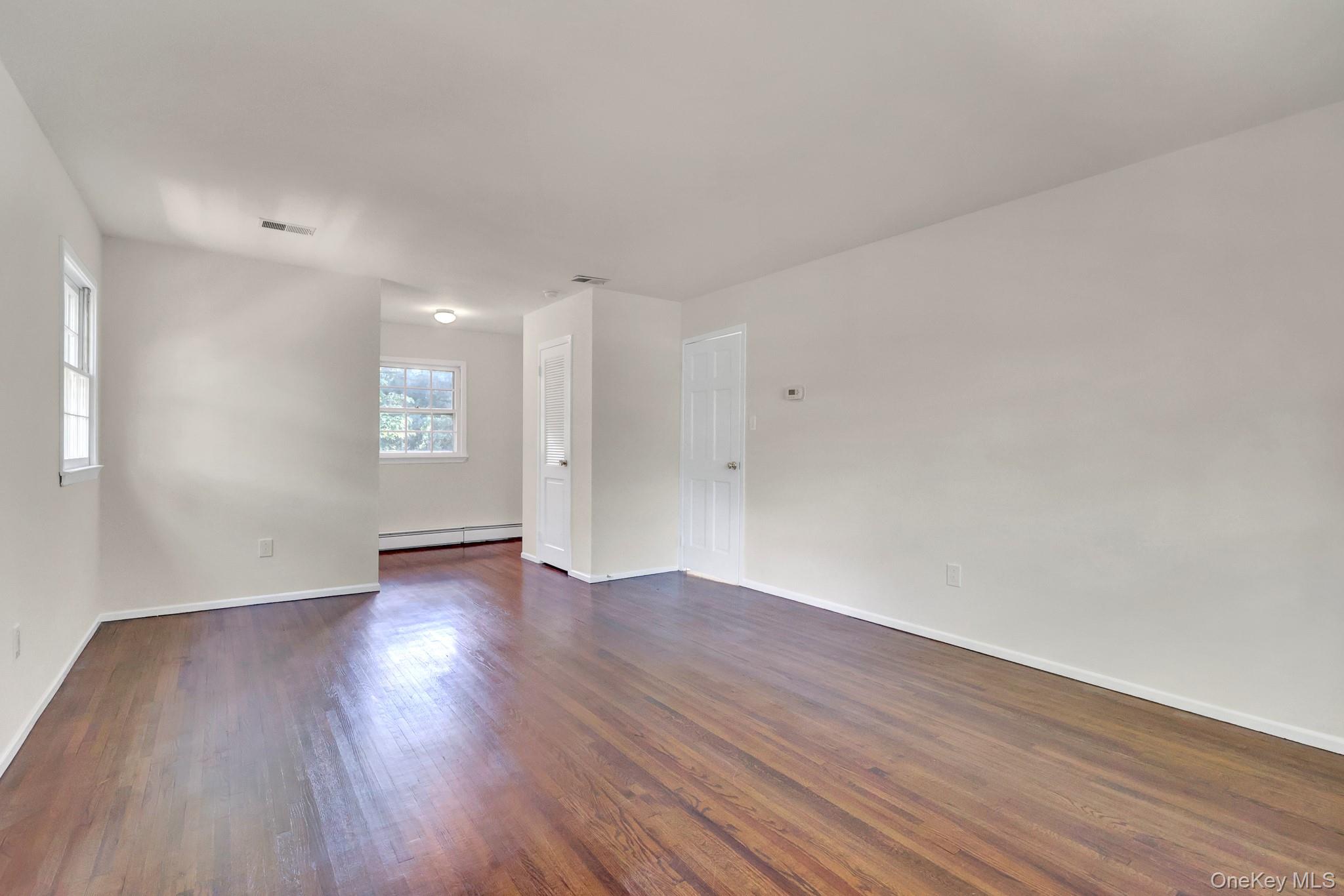 15 Tobi Lane – For Sale photo 19