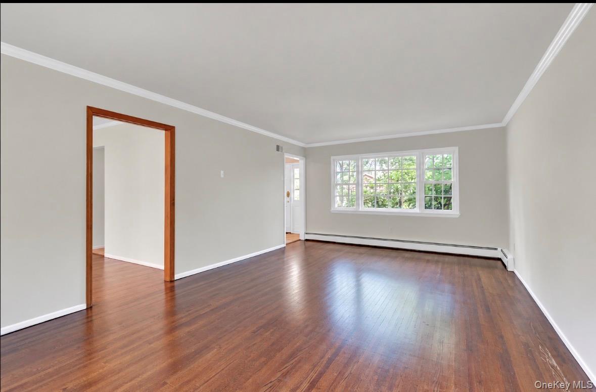 15 Tobi Lane – For Sale photo 13