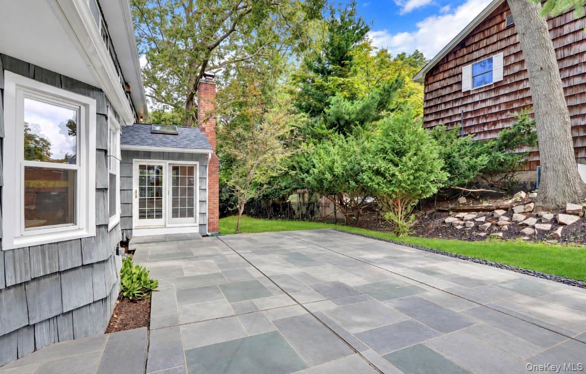 15 Tobi Lane – For Sale photo 35