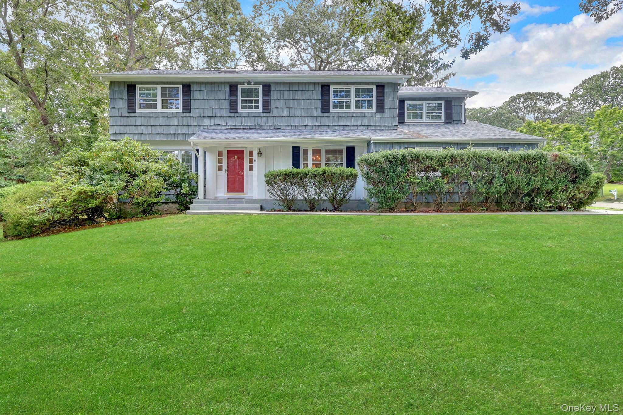 15 Tobi Lane – For Sale