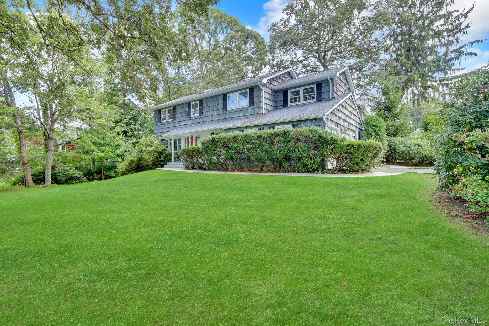 15 Tobi Lane – For Sale photo 4