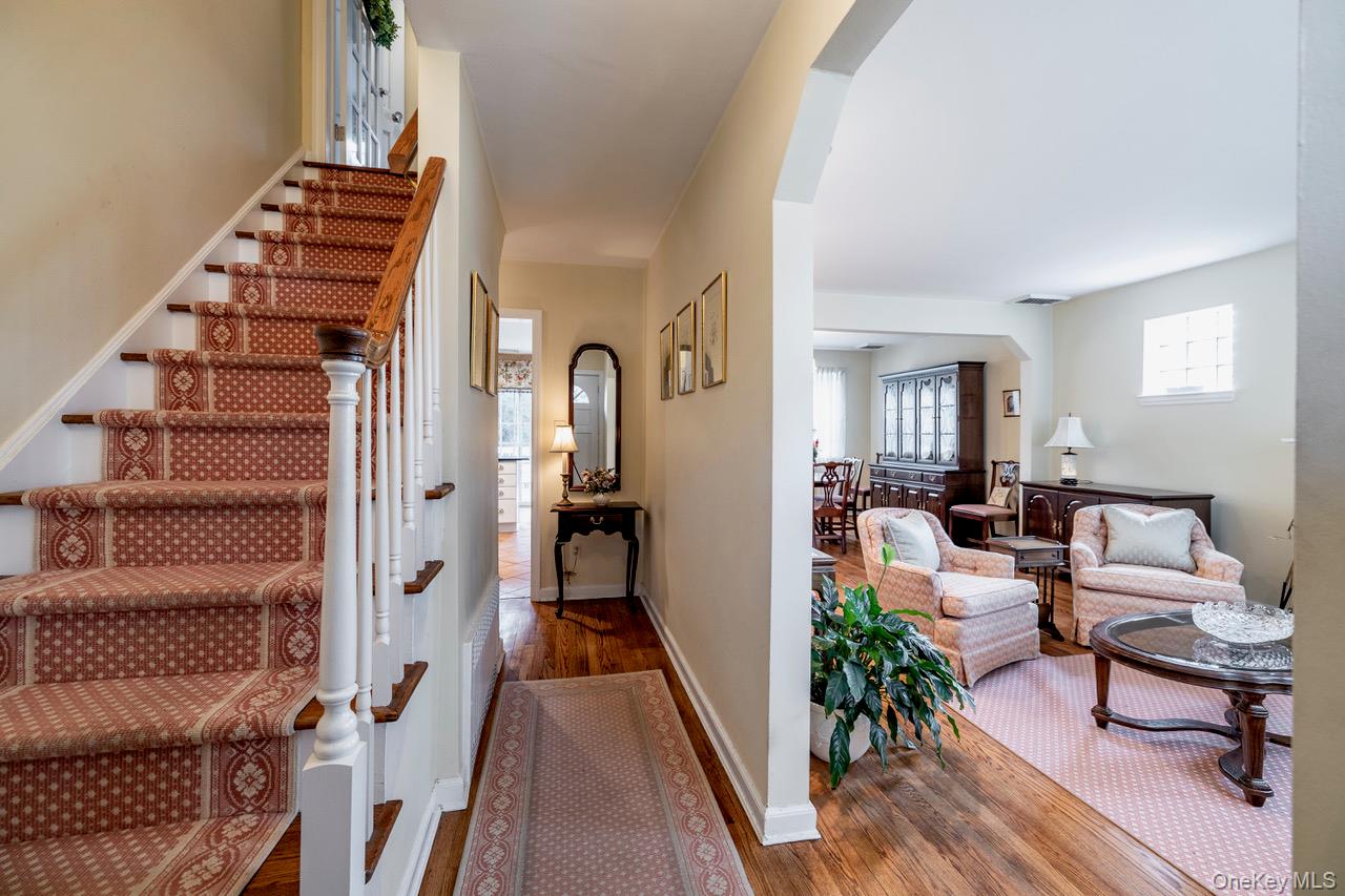 455 Morris Avenue – For Sale photo 2