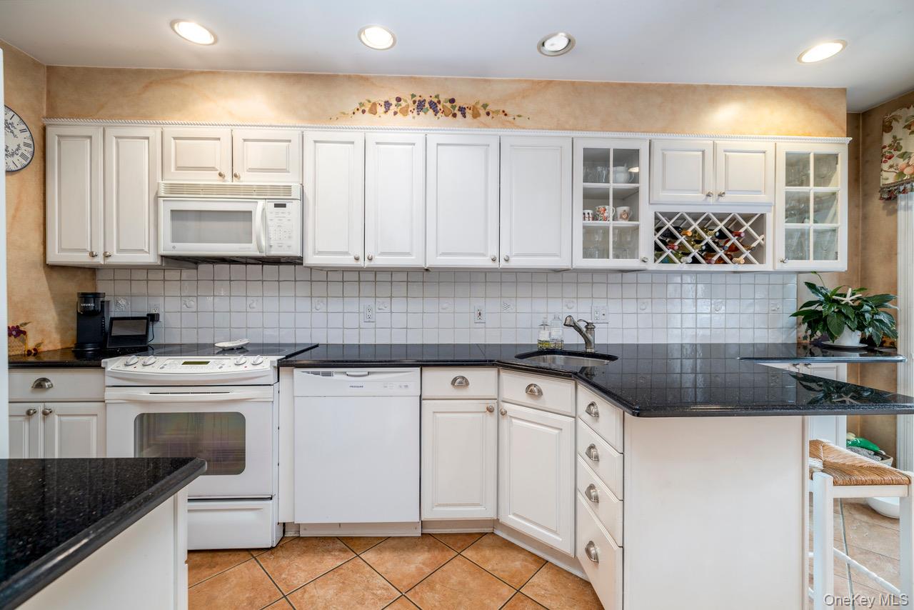 455 Morris Avenue – For Sale photo 8