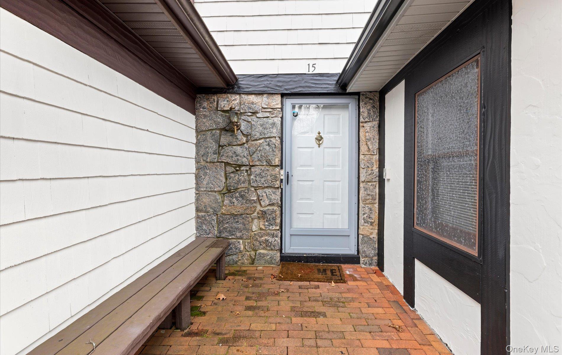 15 Pond Path – For Rent photo 2