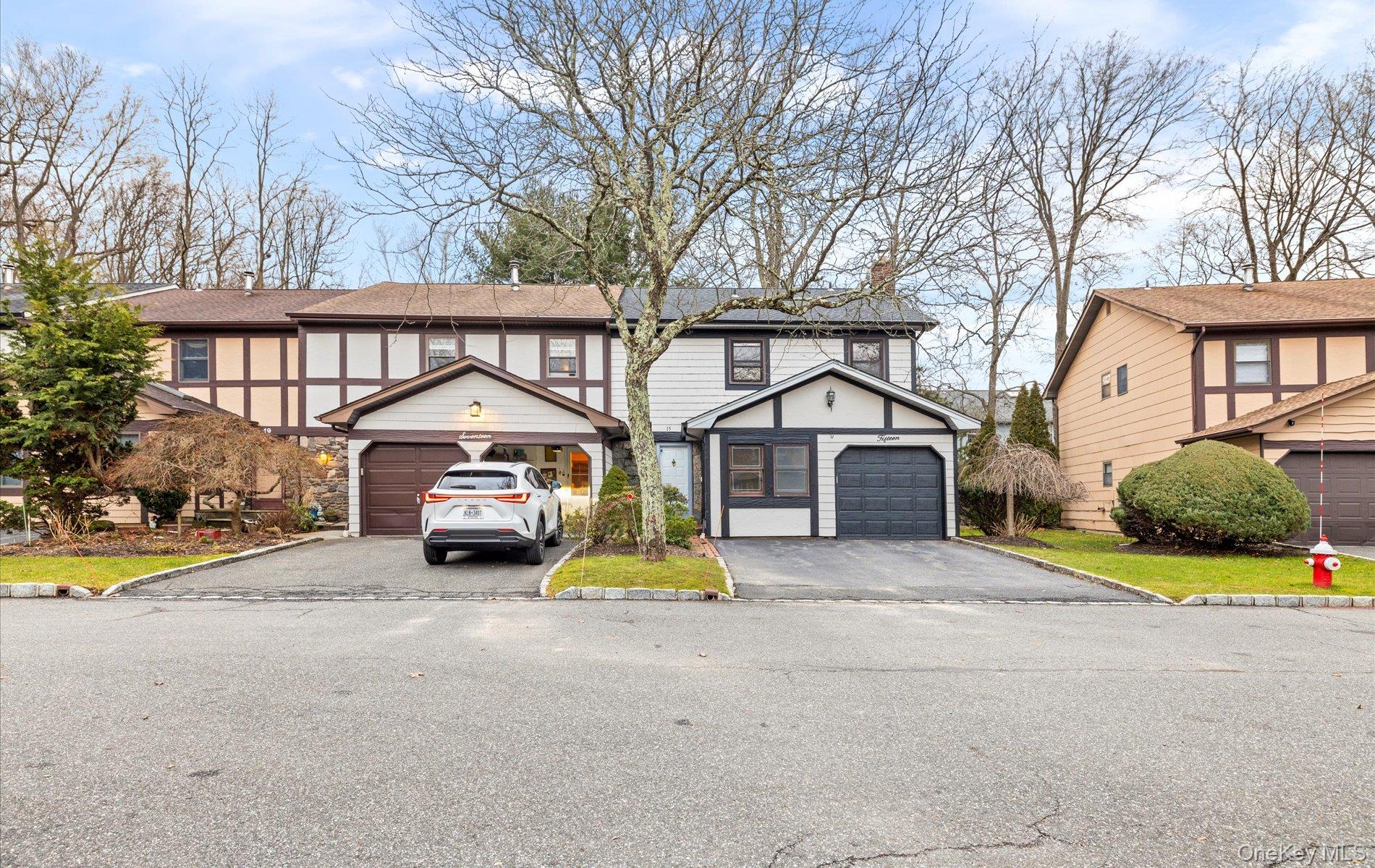 15 Pond Path – For Rent