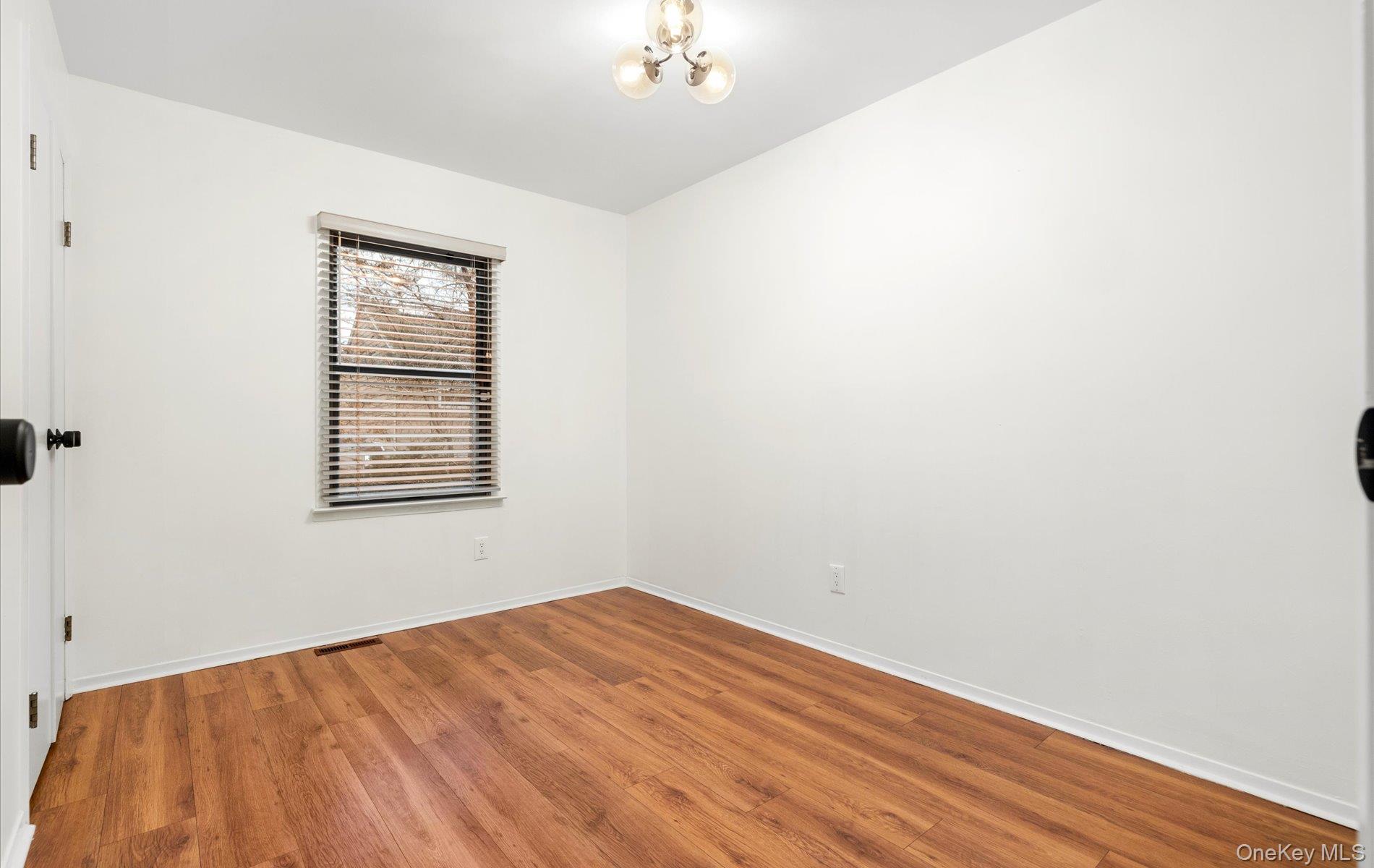 15 Pond Path – For Rent photo 11