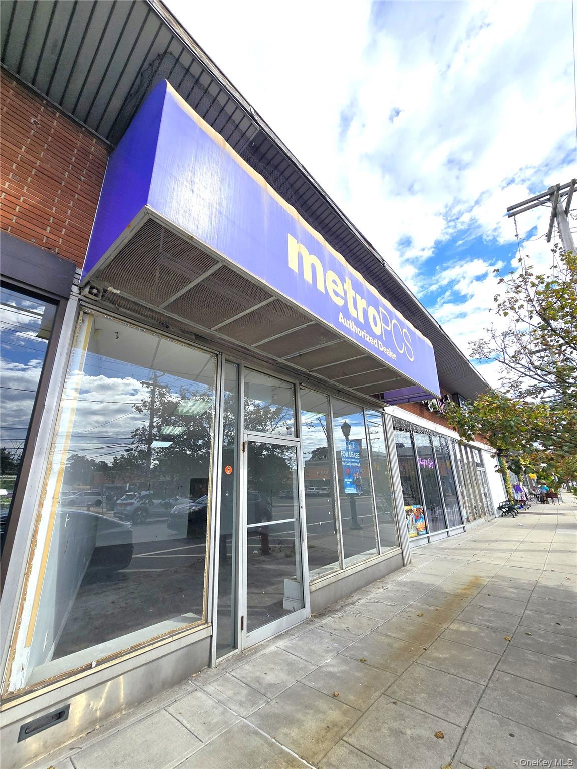 851-861 Merrick Road, Unit STORE C