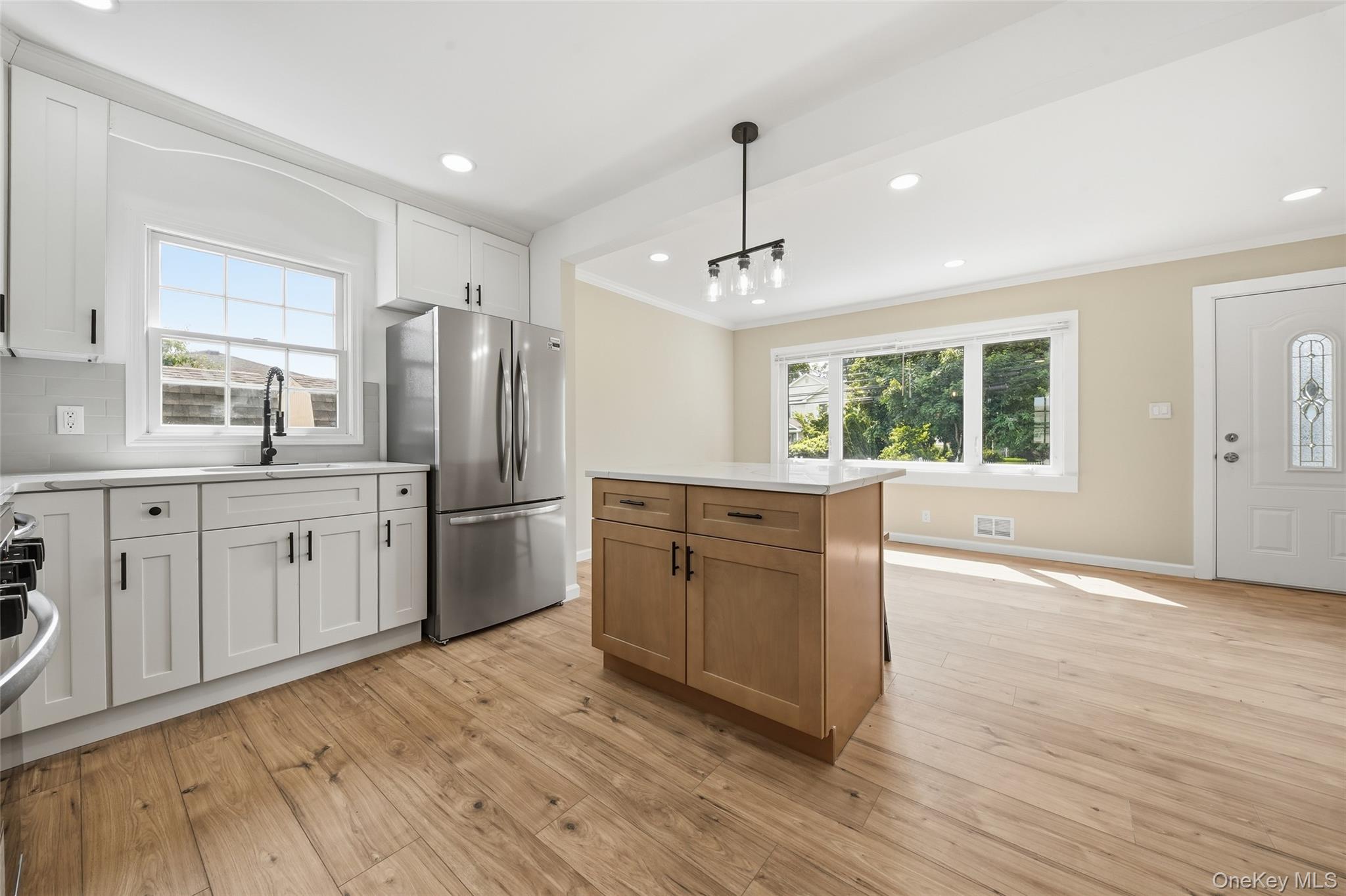 21 Independence Avenue – For Sale photo 5