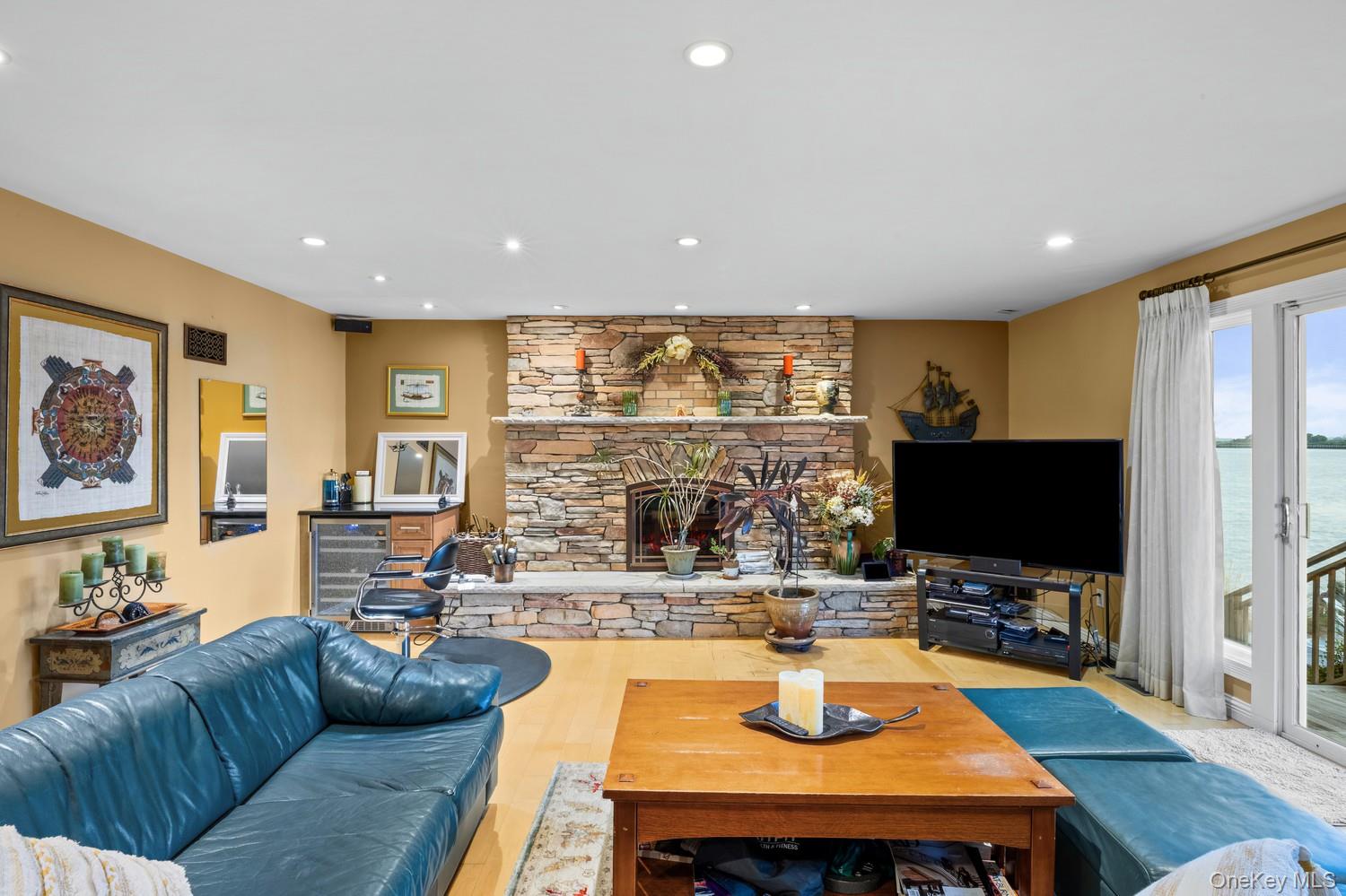 3224 Ann Street – For Sale photo 10
