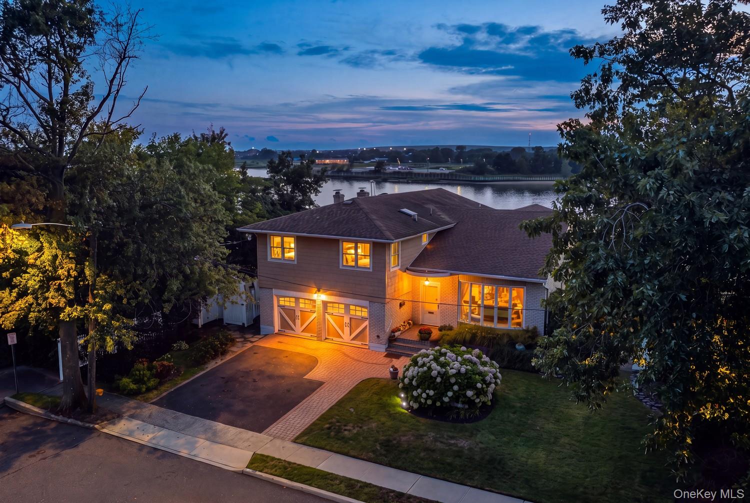 3224 Ann Street – For Sale