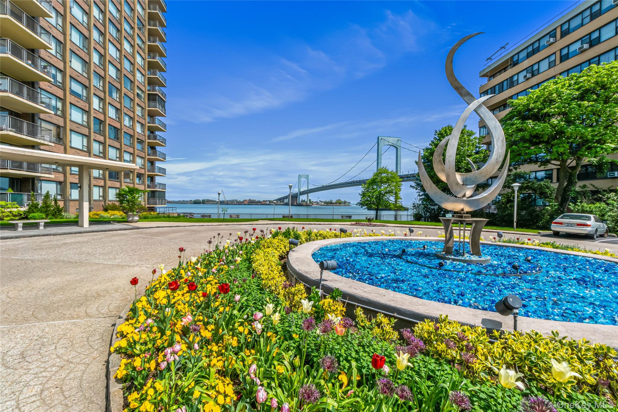 166-25 Powells Cove Boulevard, Unit 16B photo 2