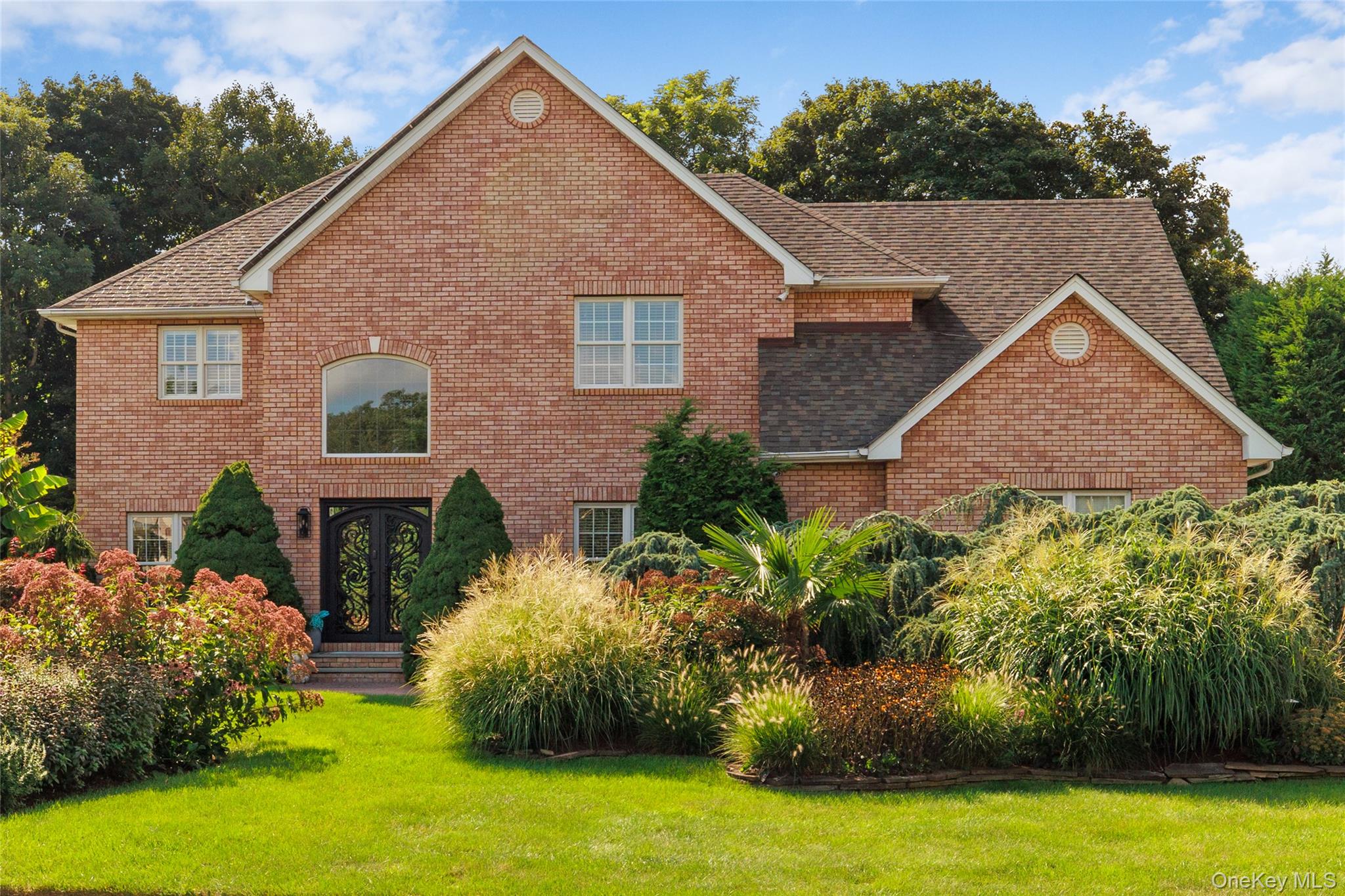 20 Millennium Court – For Sale photo 2