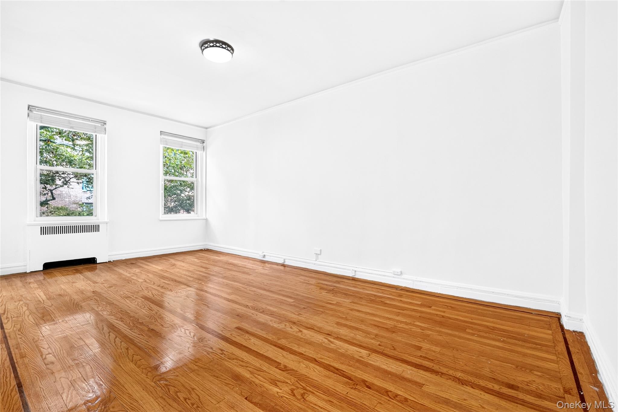 601 Pelham Parkway N, Unit 315 photo 23