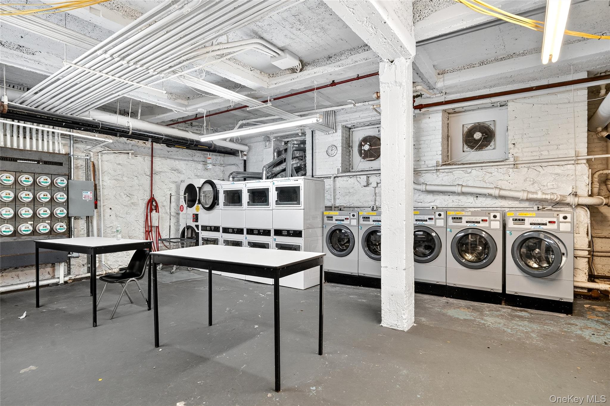 601 Pelham Parkway N, Unit 315 photo 37