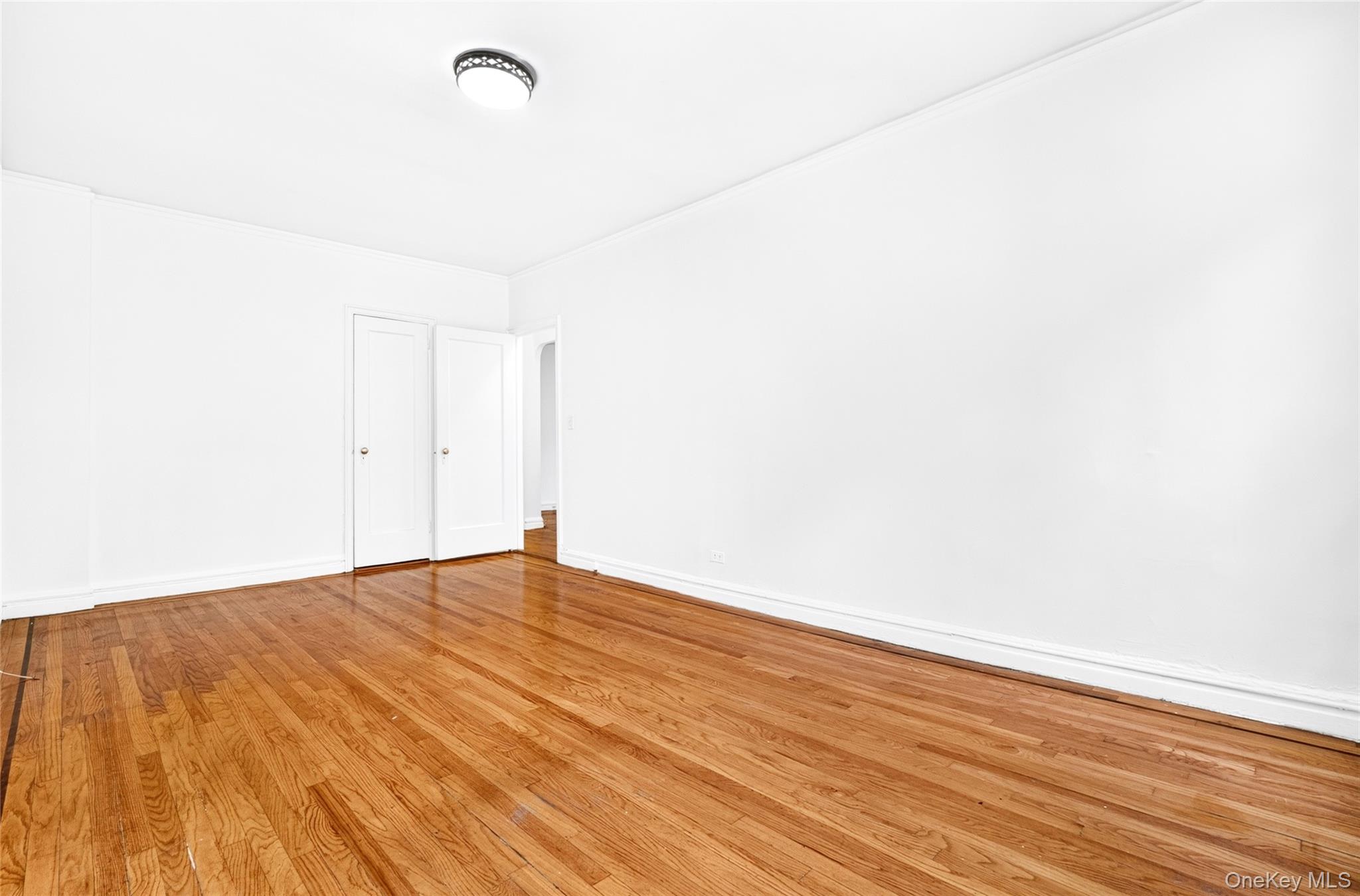 601 Pelham Parkway N, Unit 315 photo 25