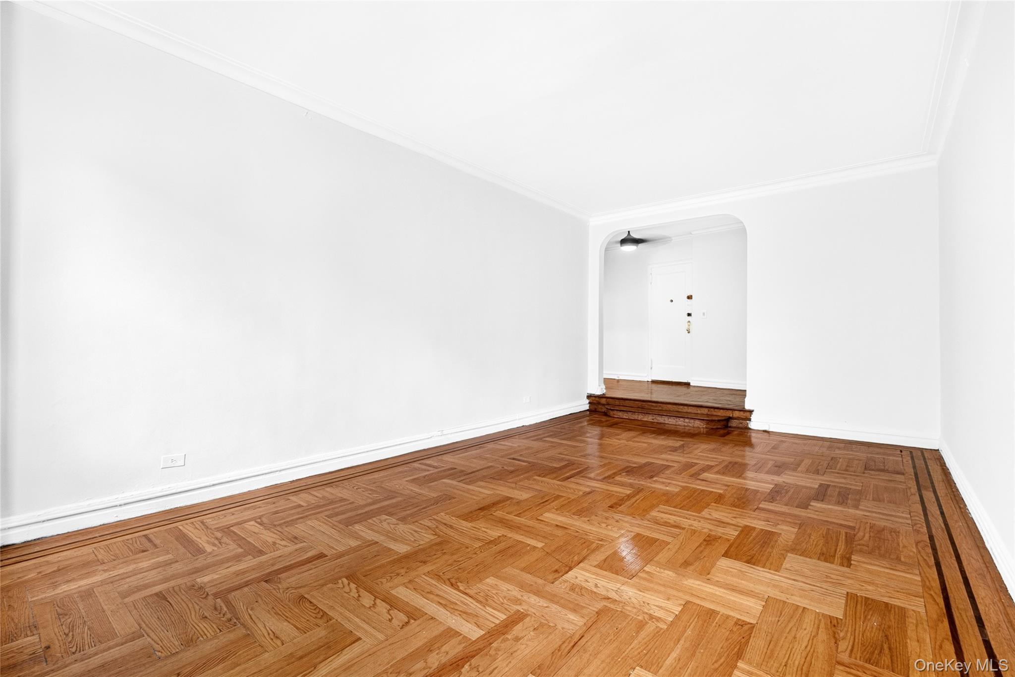 601 Pelham Parkway N, Unit 315 photo 19