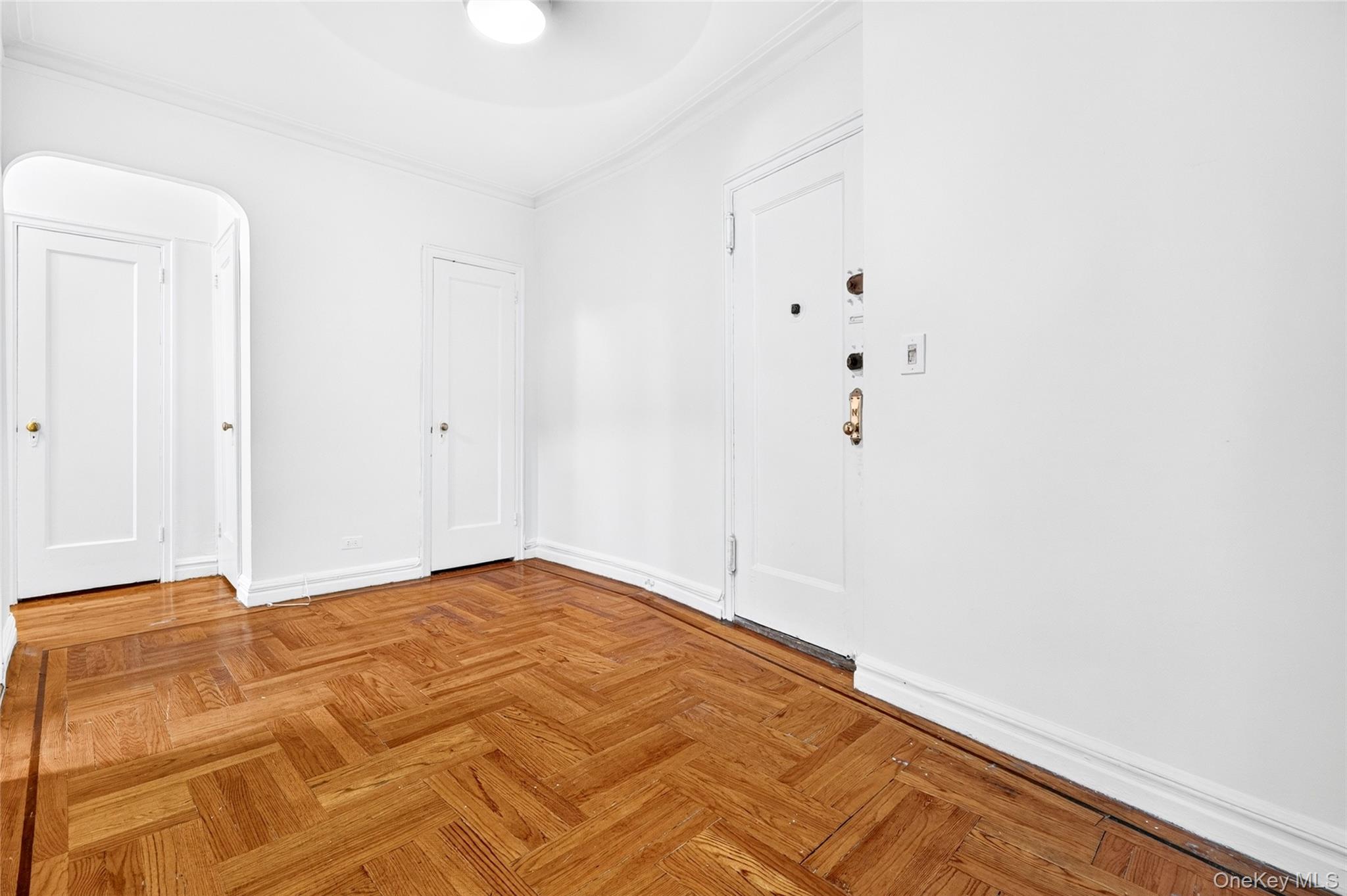 601 Pelham Parkway N, Unit 315 photo 7