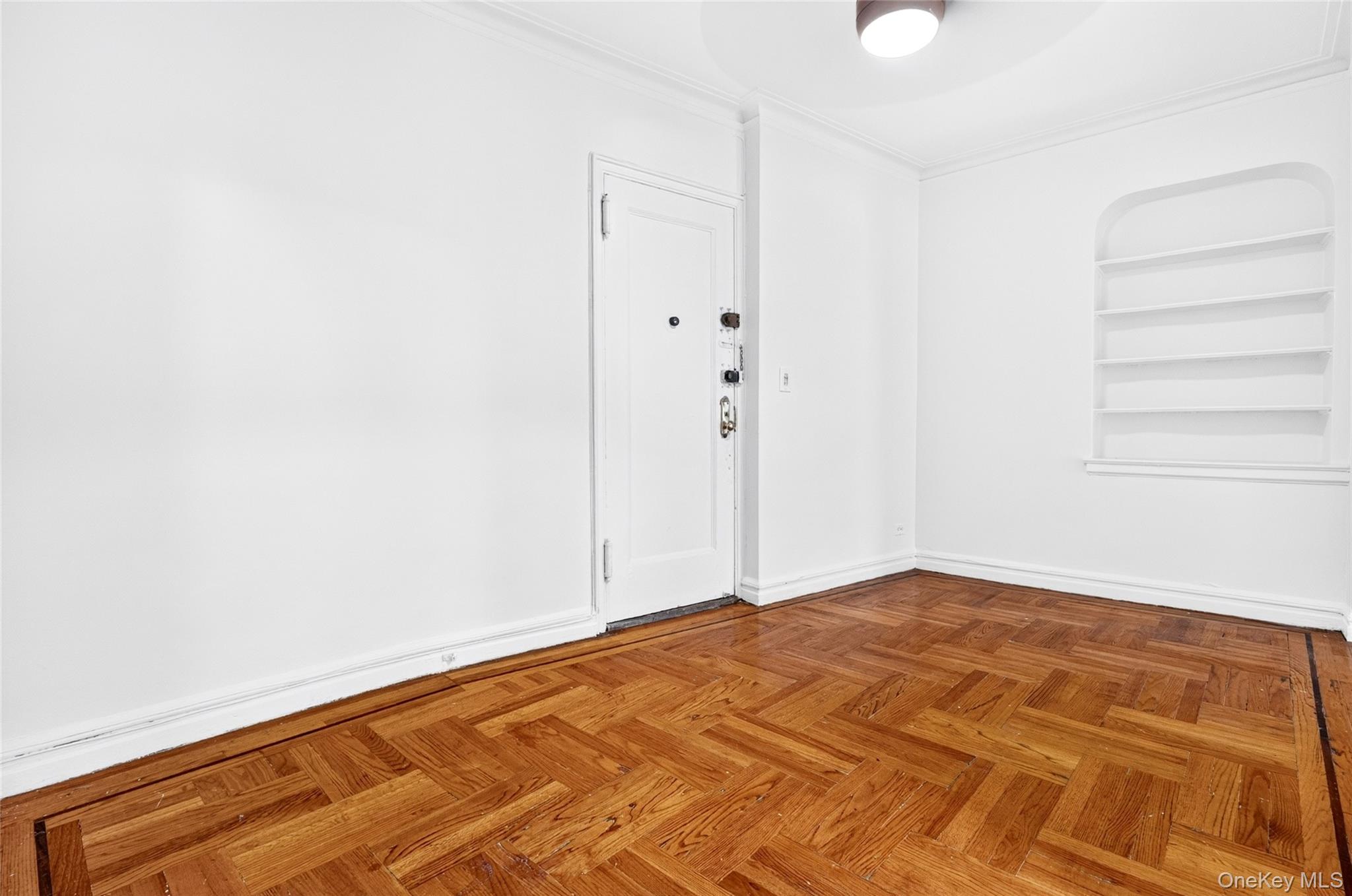 601 Pelham Parkway N, Unit 315 photo 6