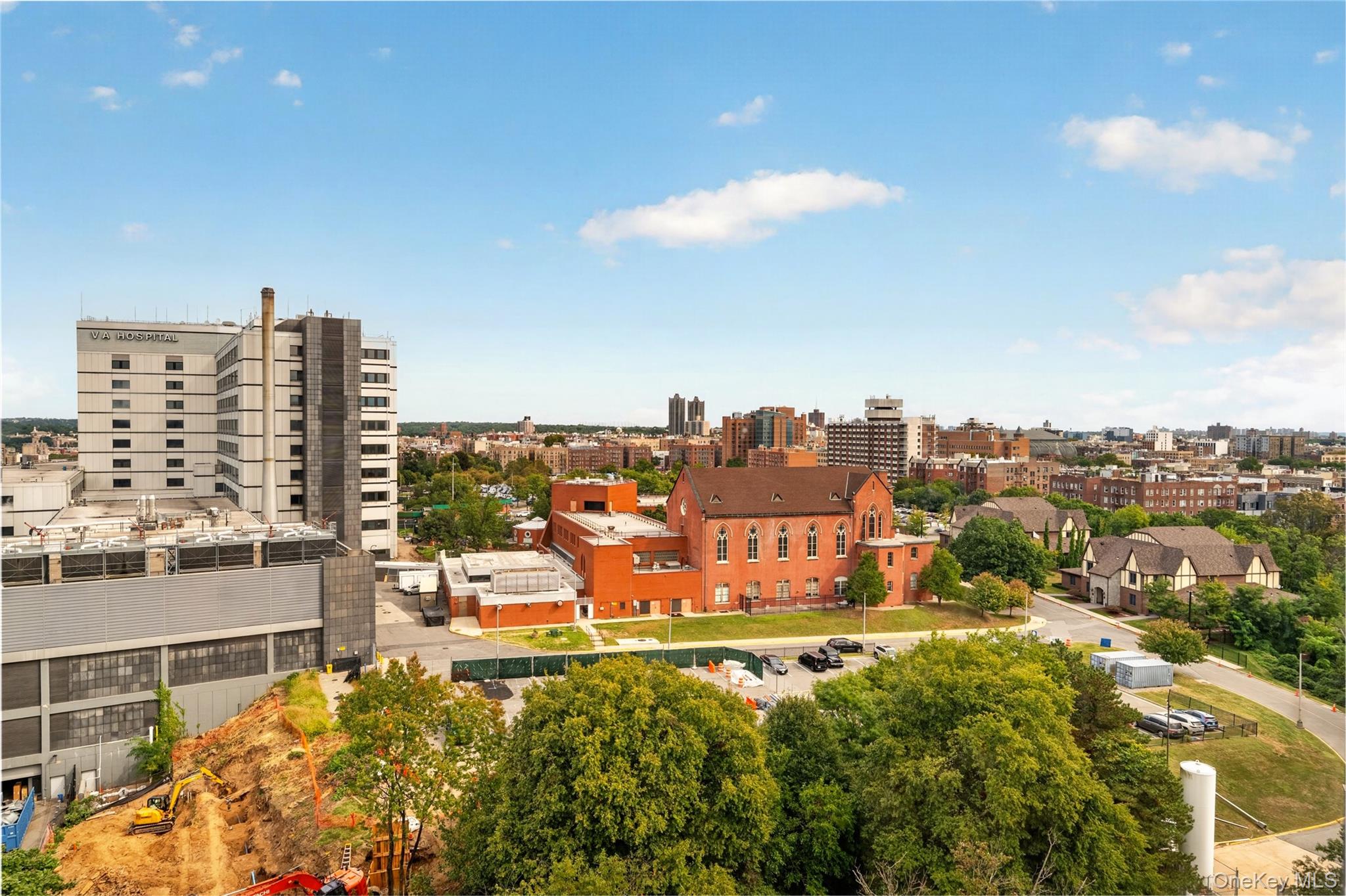 5 Fordham Hill Oval, Unit 16B photo 38