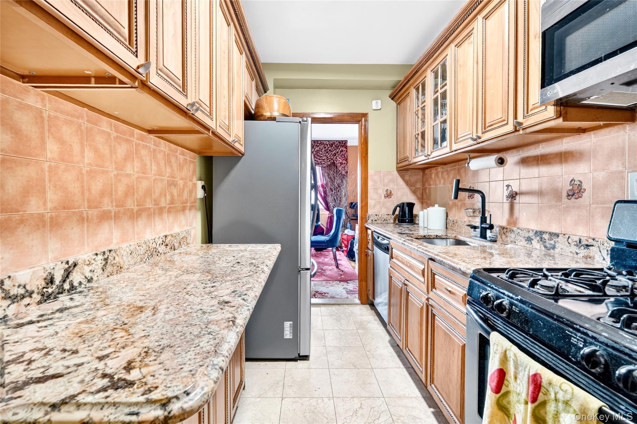 5 Fordham Hill Oval, Unit 16B