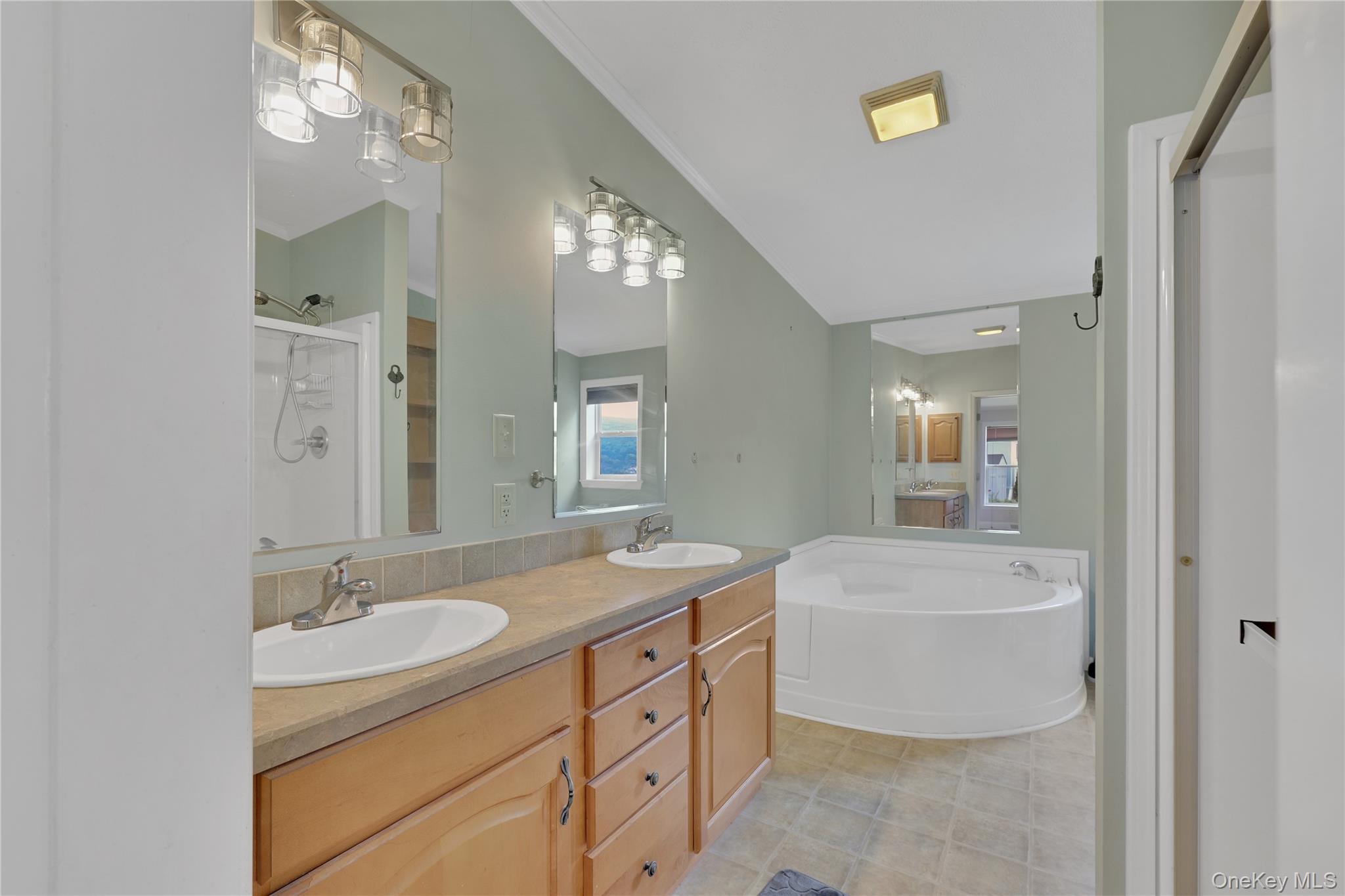 9 Rivercrest Road, Unit 15 photo 16
