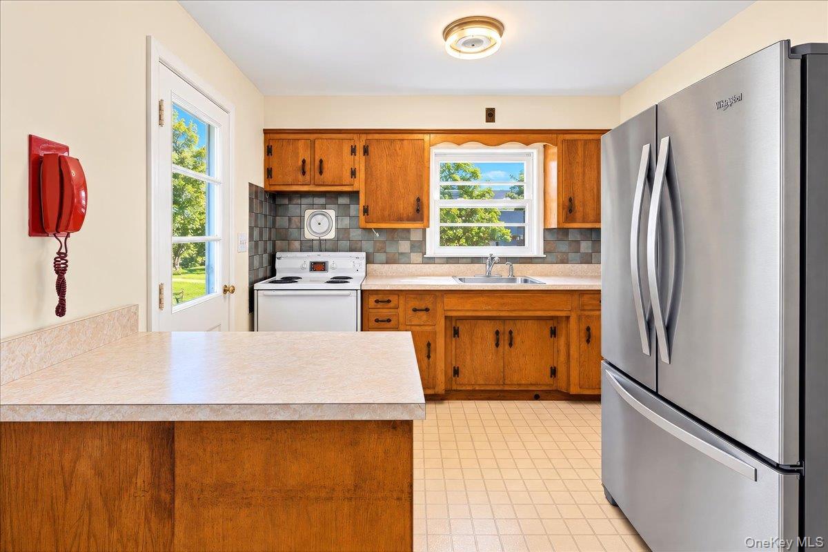 136 Sherman Avenue – For Sale photo 6