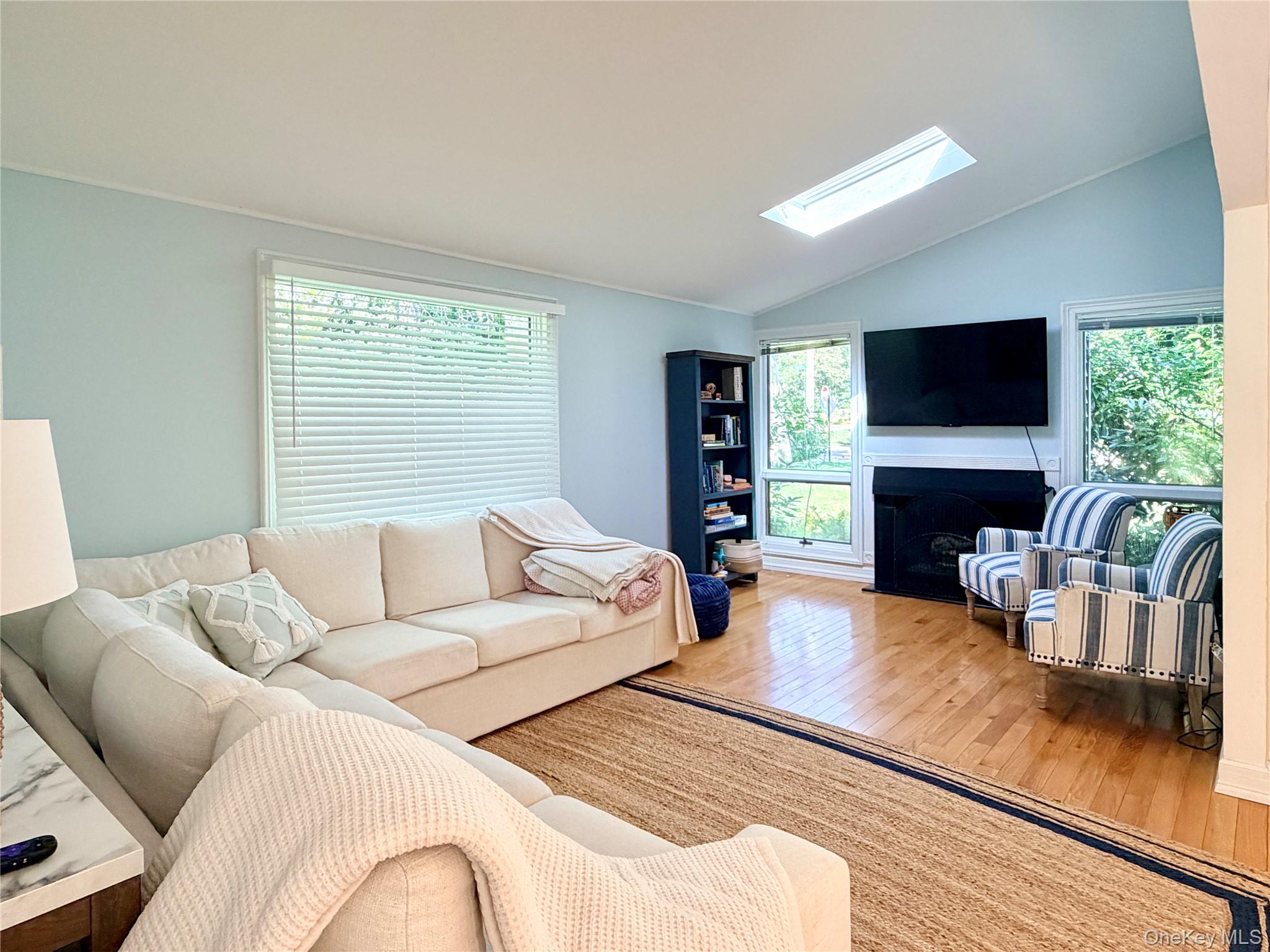 11 Gerald Lane – For Rent photo 4