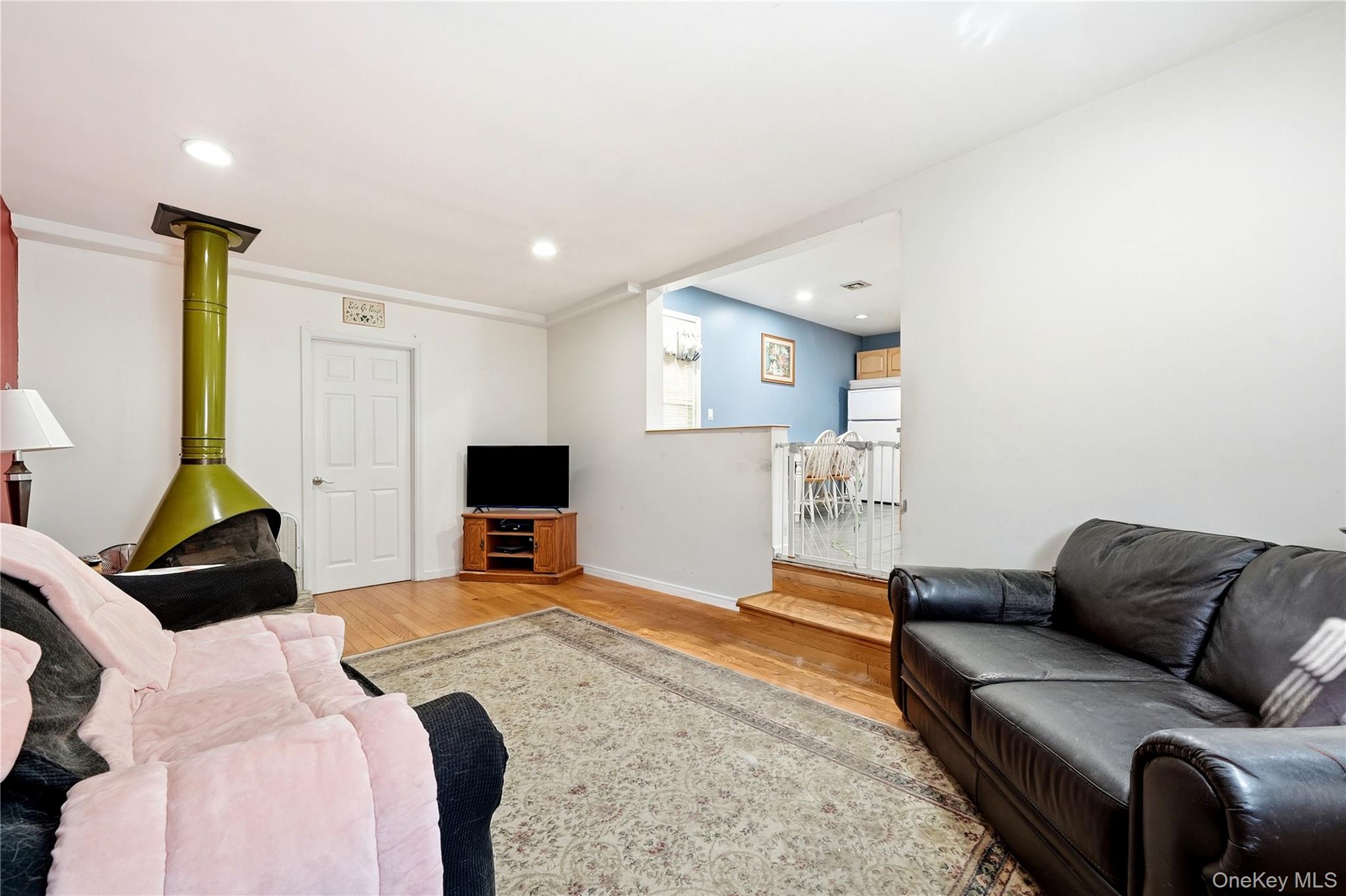 98 Smith Avenue – For Sale photo 15