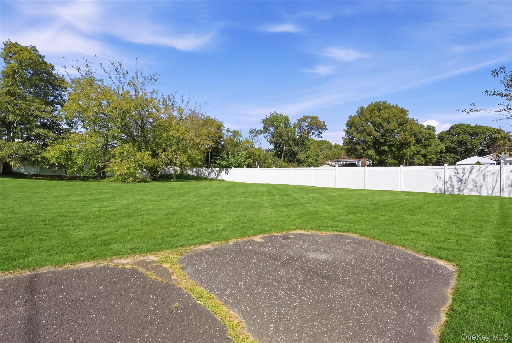 98 Smith Avenue – For Sale photo 29