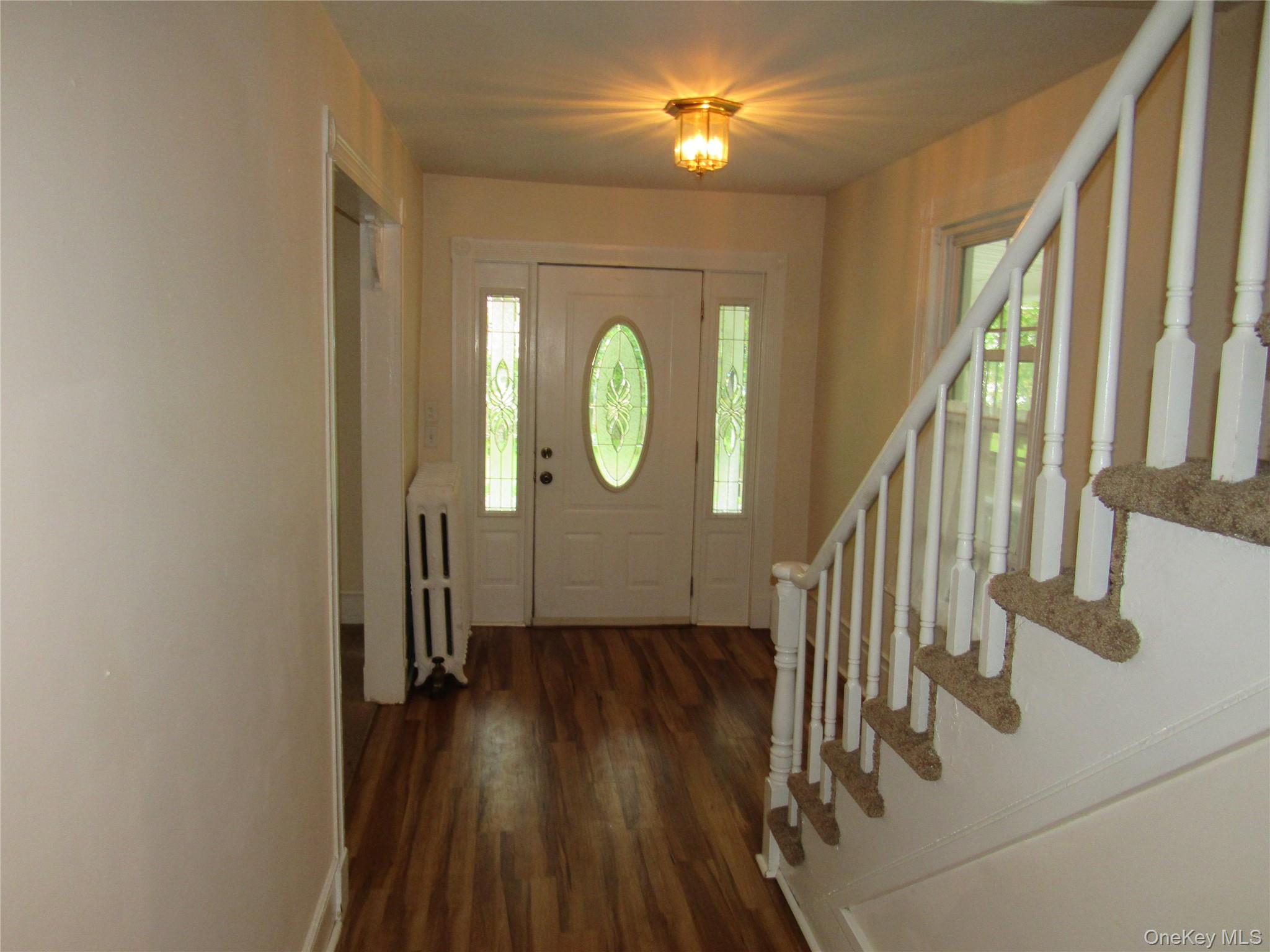 15 Phillips Place – For Rent photo 2
