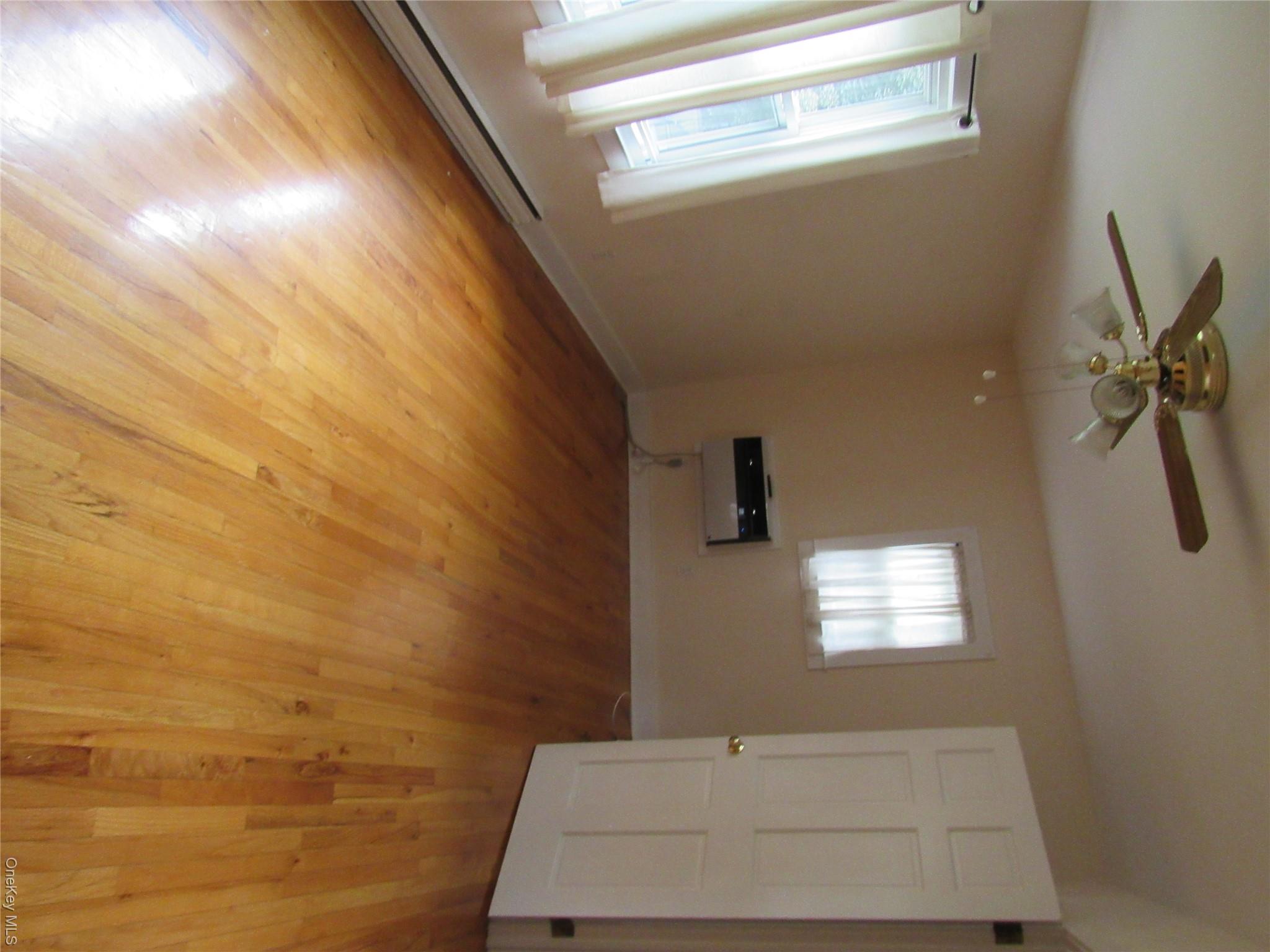 15 Phillips Place – For Rent photo 15