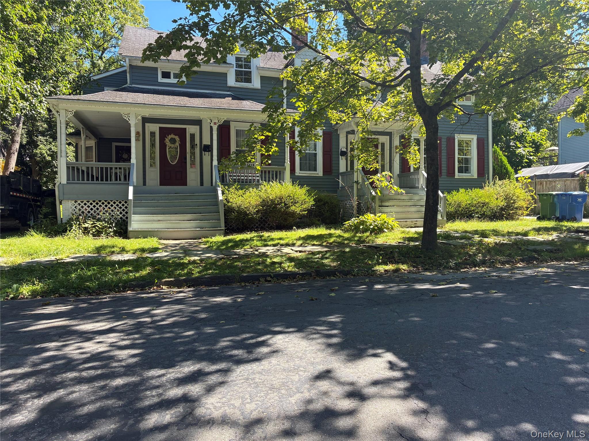 15 Phillips Place – For Rent