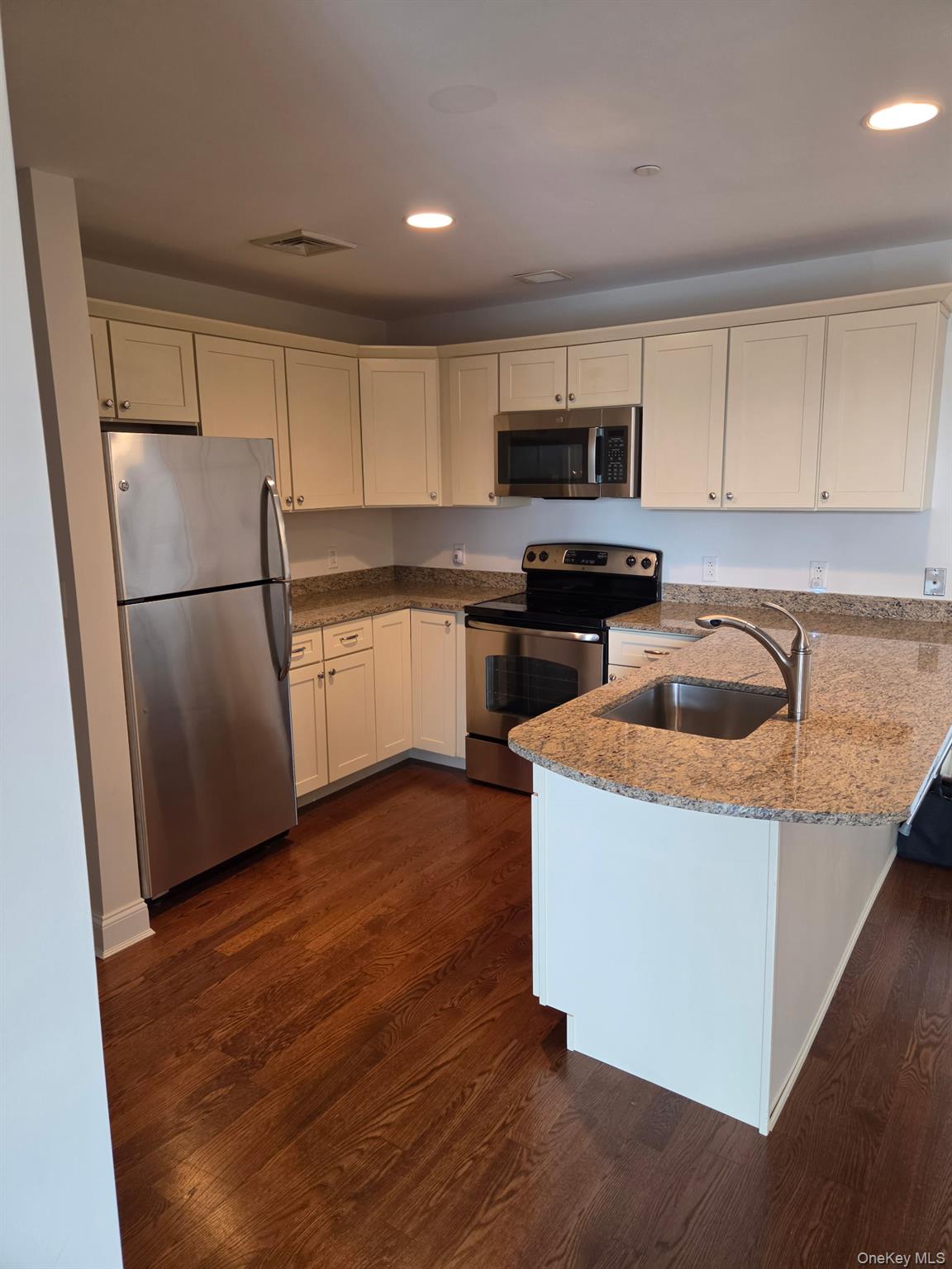 191 7th Street, Unit 206 photo 2
