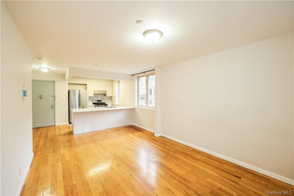 2517 Voorhies Avenue, Unit 1C photo 8