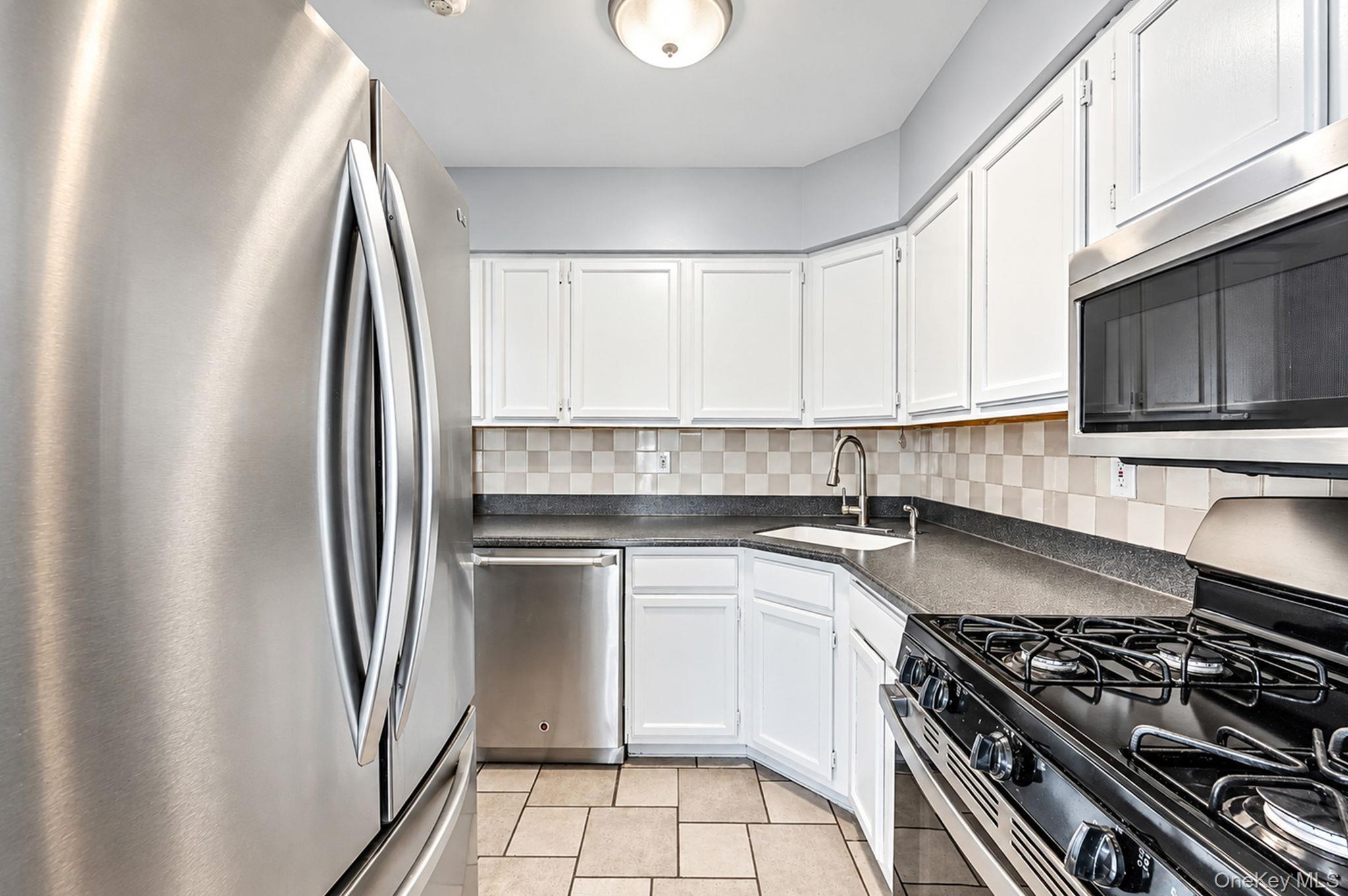 147 Fairview Circle, Unit 147 photo 15