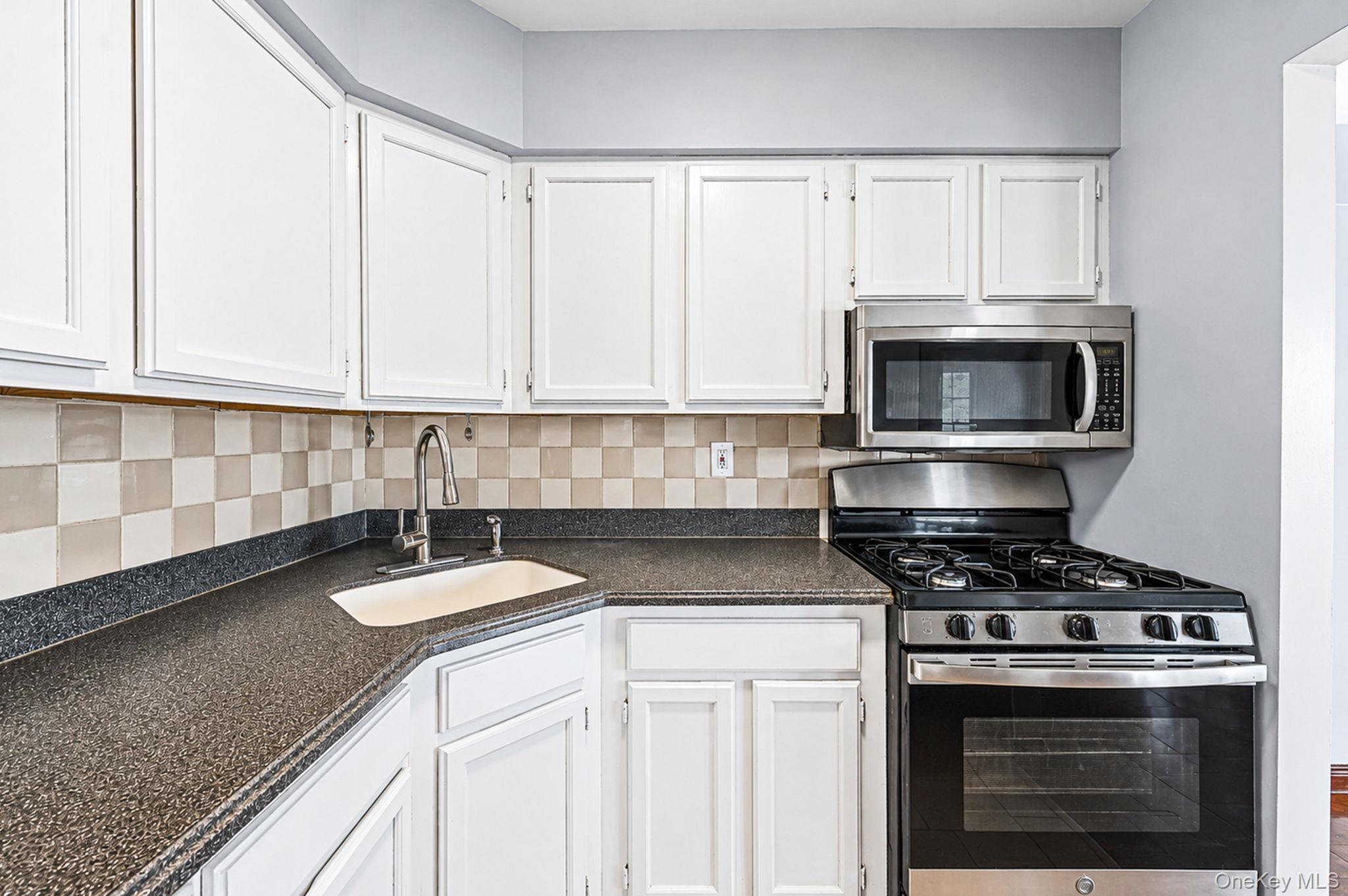 147 Fairview Circle, Unit 147 photo 14