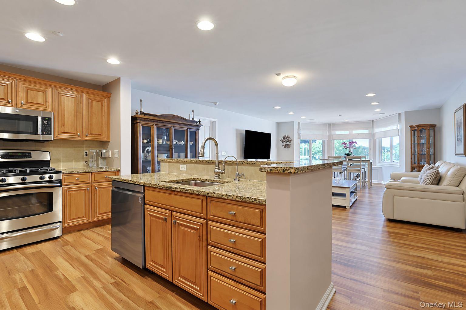 1308 Round Pointe Drive – For Sale photo 3