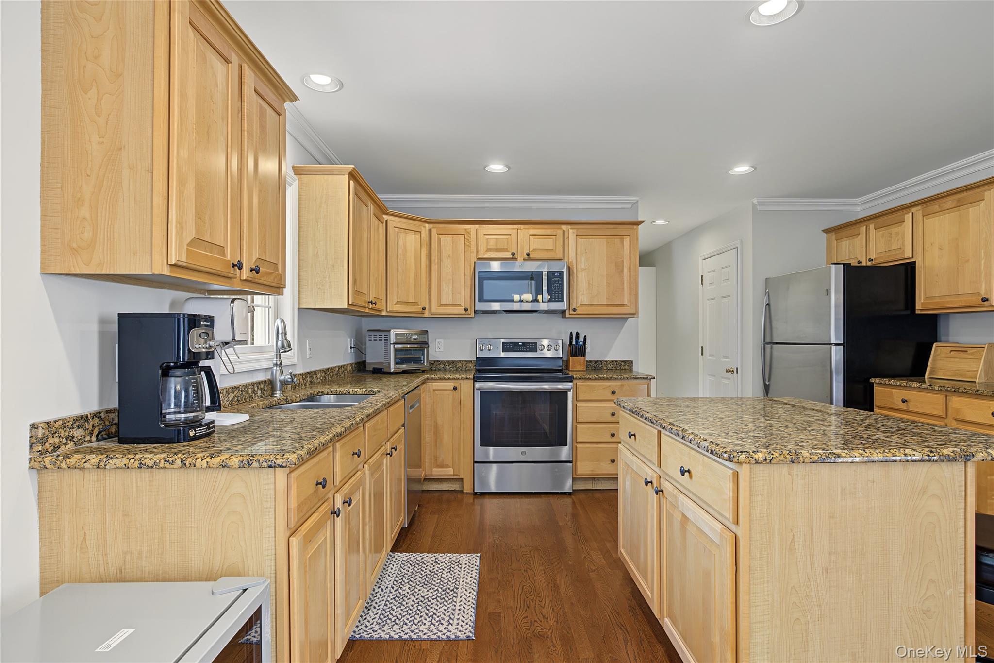 3868 Briarhill Street – For Sale photo 8