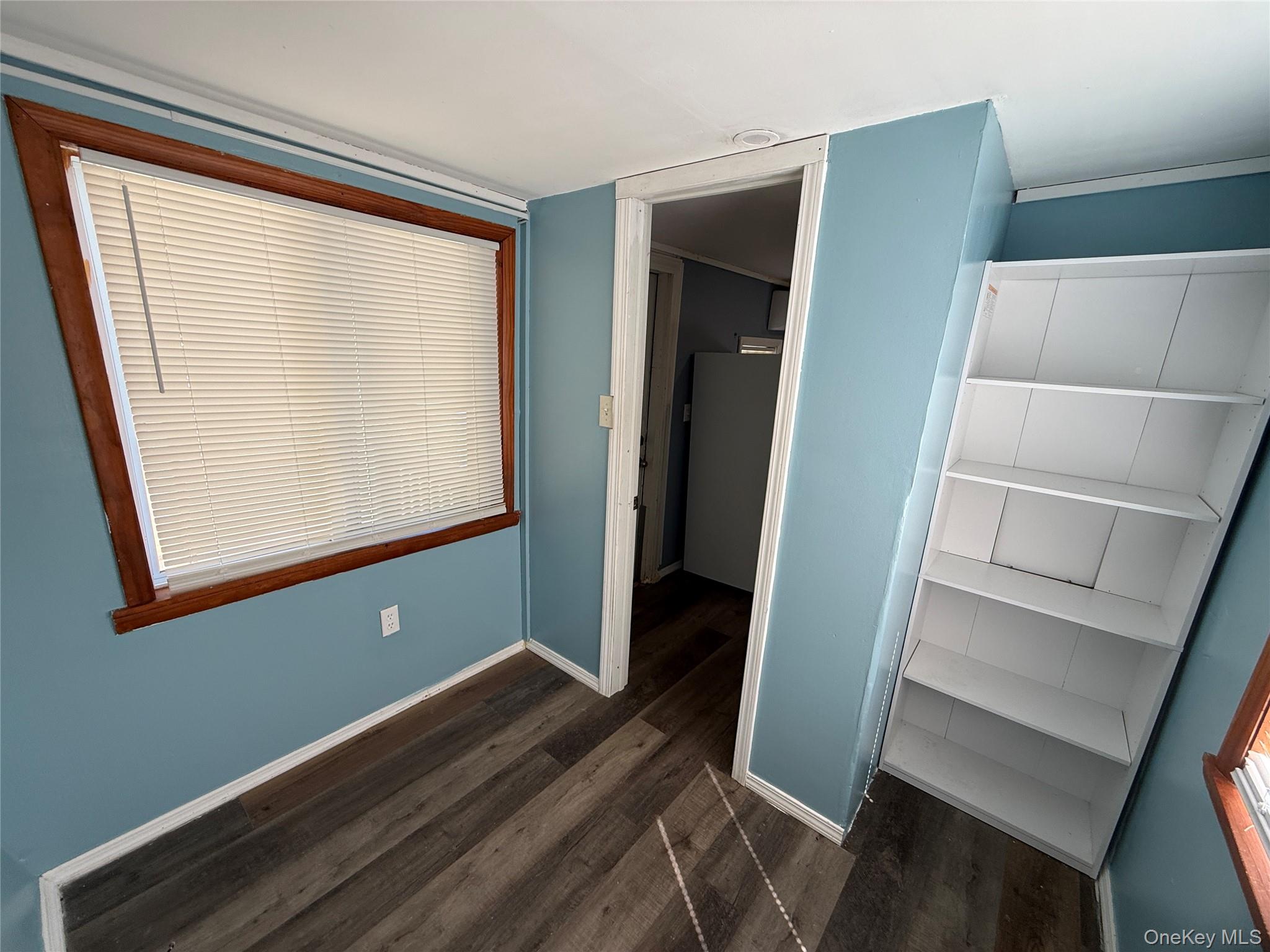 275 Robinson Avenue, Unit B photo 8