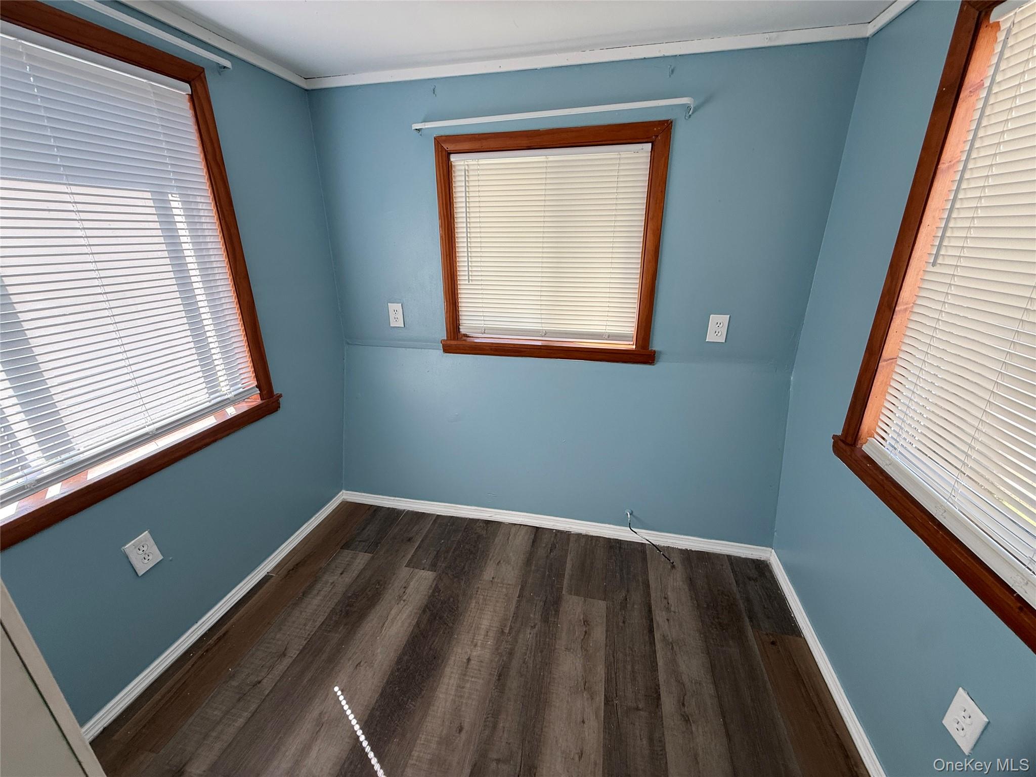 275 Robinson Avenue, Unit B photo 7