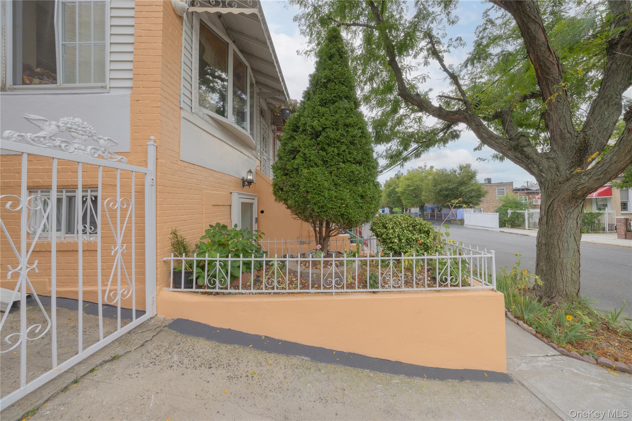 3214 Fenton Avenue – For Sale photo 5