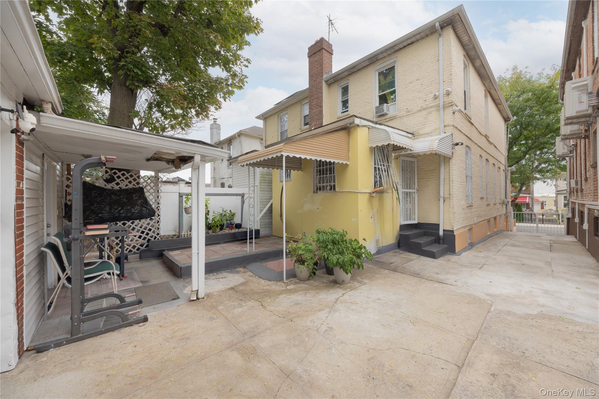 3214 Fenton Avenue – For Sale photo 8