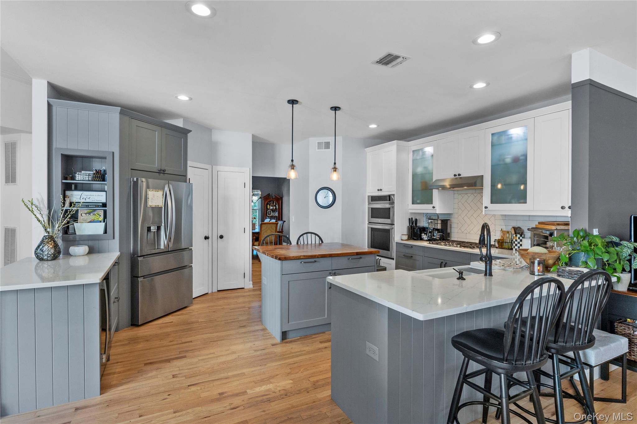 34 Varsity Boulevard – For Sale photo 19
