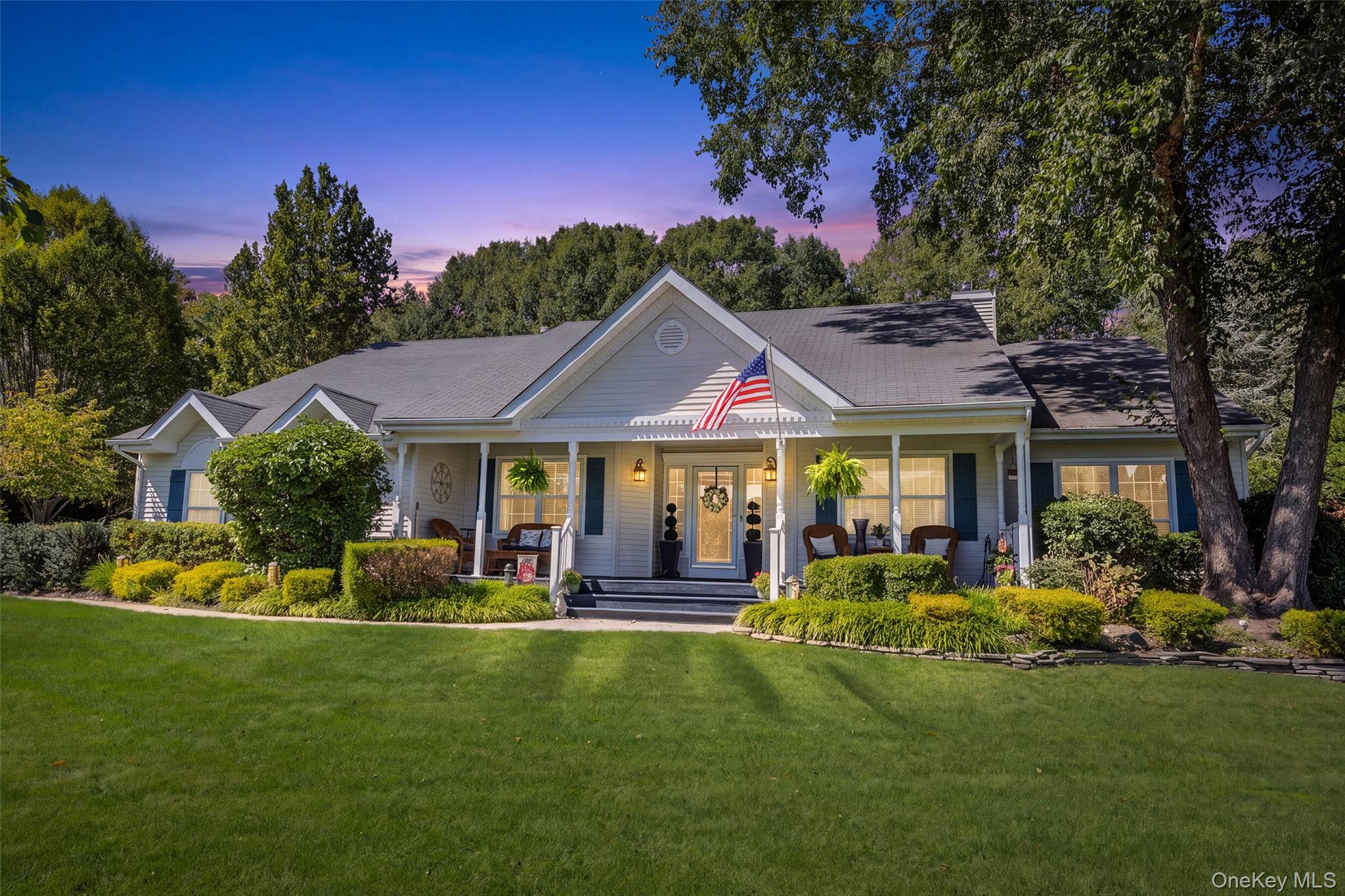 34 Varsity Boulevard – For Sale photo 2