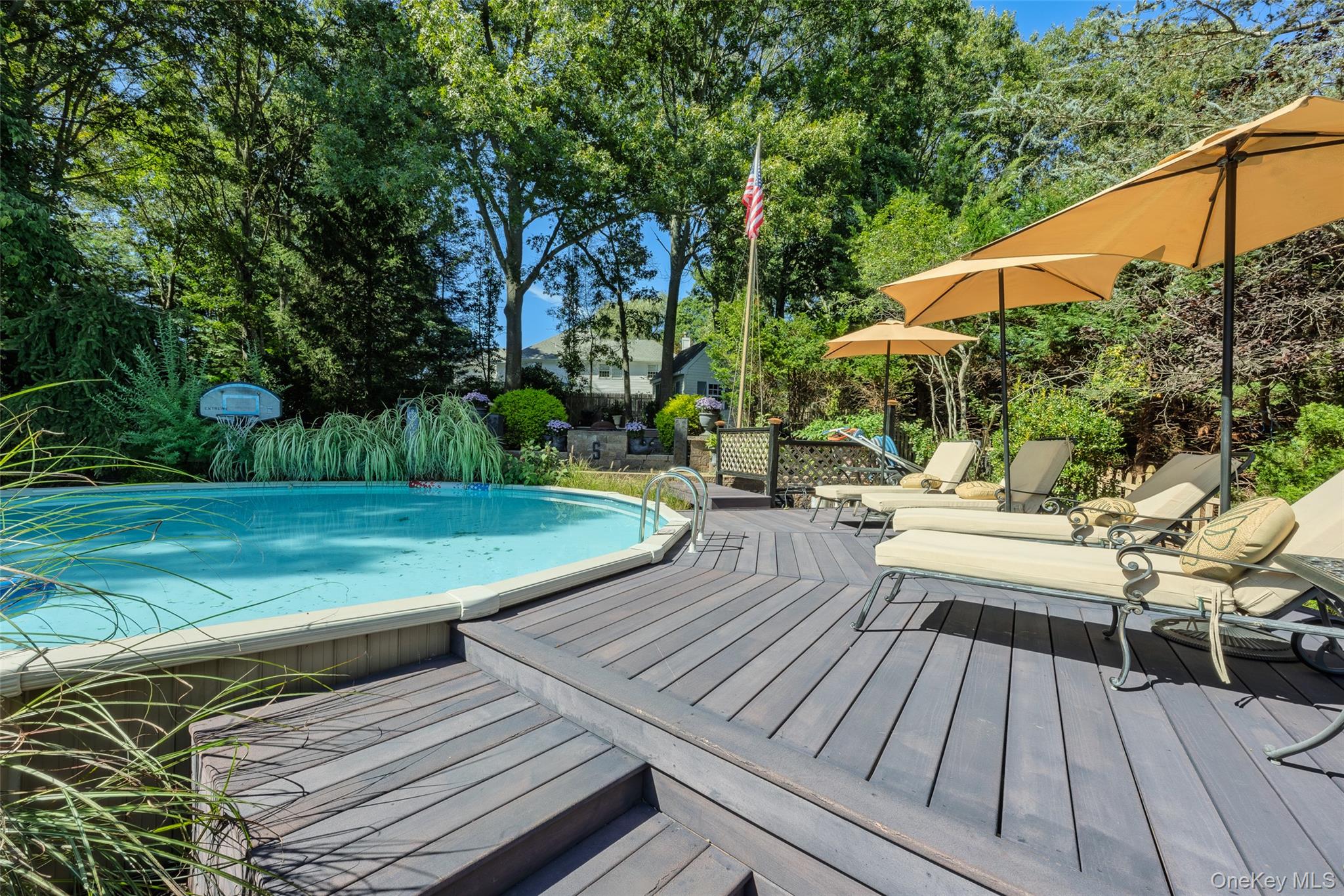 34 Varsity Boulevard – For Sale photo 8