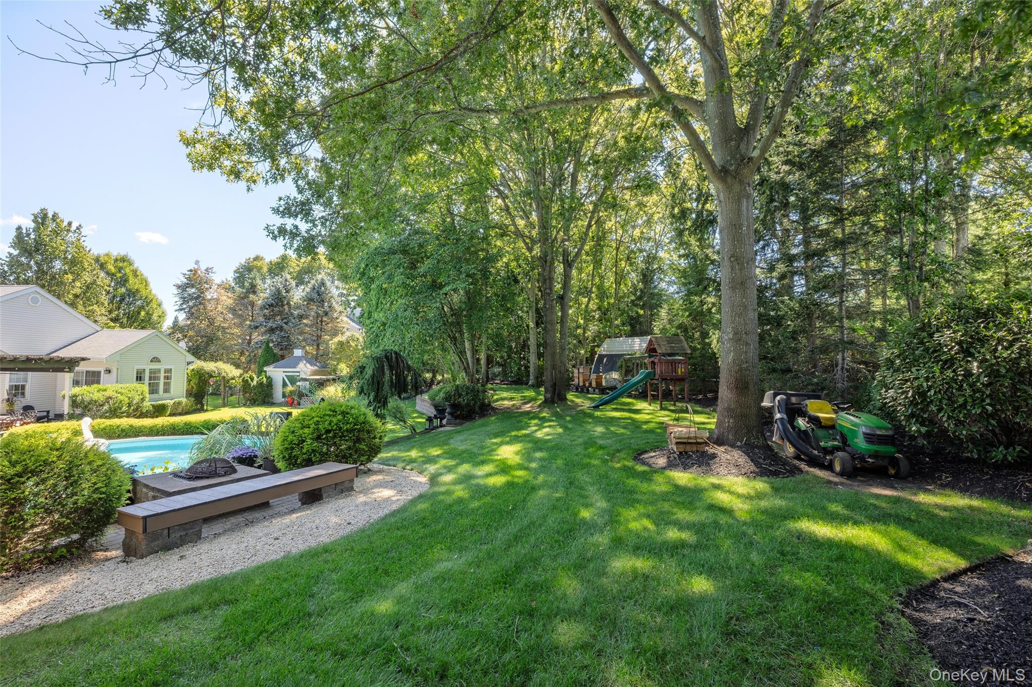34 Varsity Boulevard – For Sale photo 41